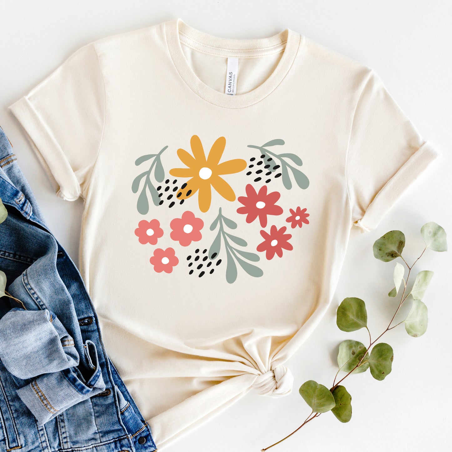 Daisies And Ruscus | Short Sleeve Graphic Tee