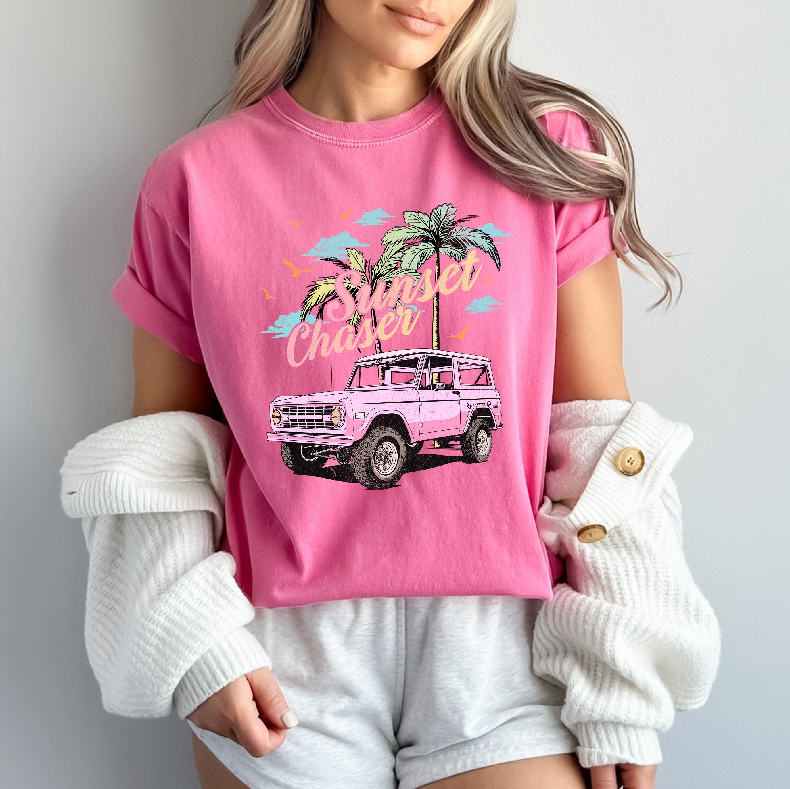 Sunset Chaser Jeep | Garment Dyed Short Sleeve Tee