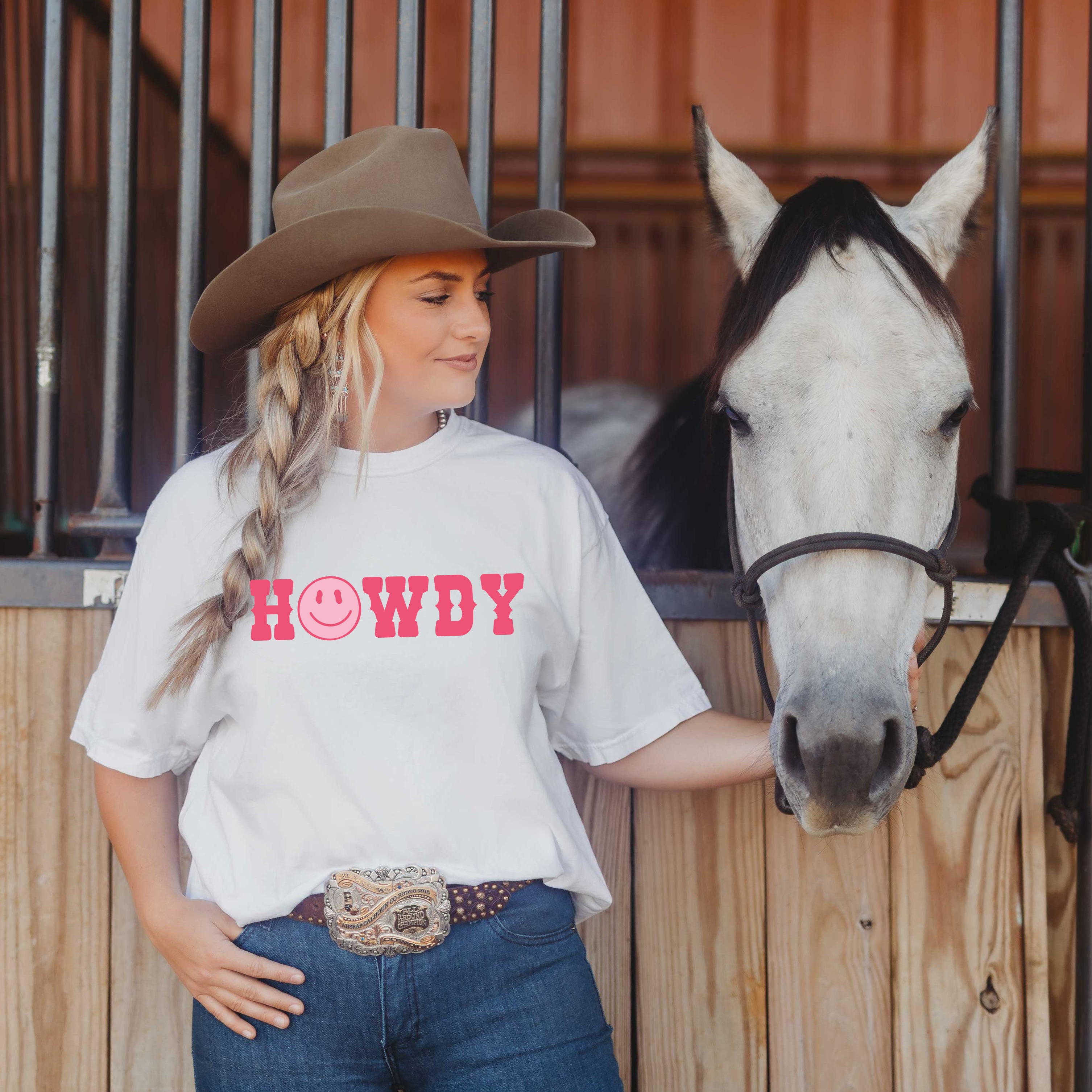 Howdy Smiley Face | Garment Dyed Tee