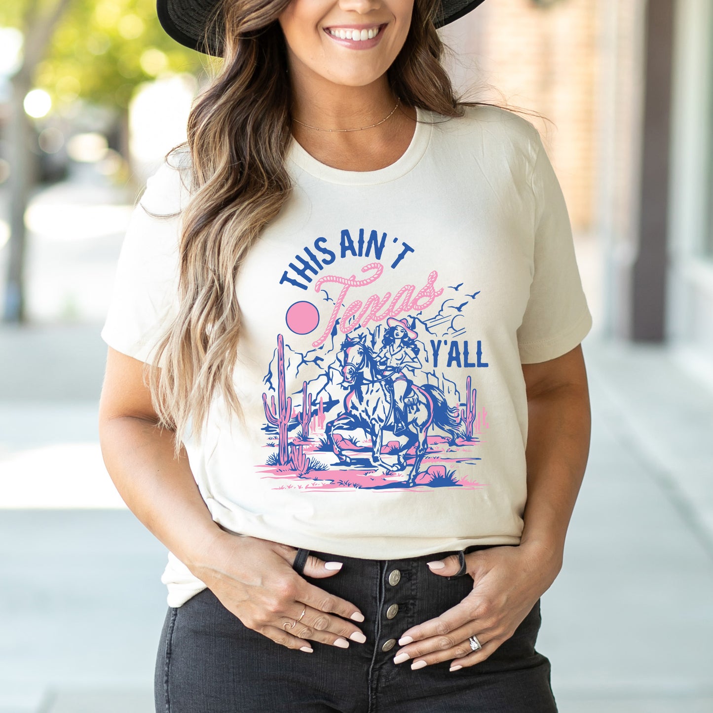 This Ain't Texas Cowgirl | Short Sleeve Graphic Tee