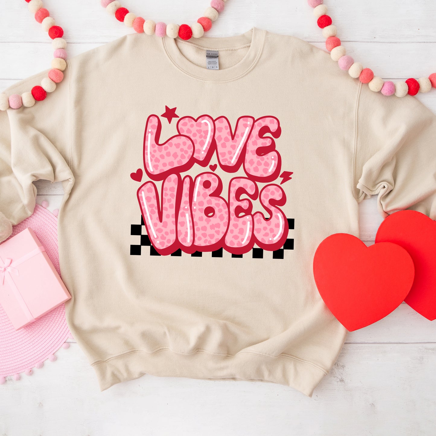 Love Vibes Stars Checkered | Sweatshirt