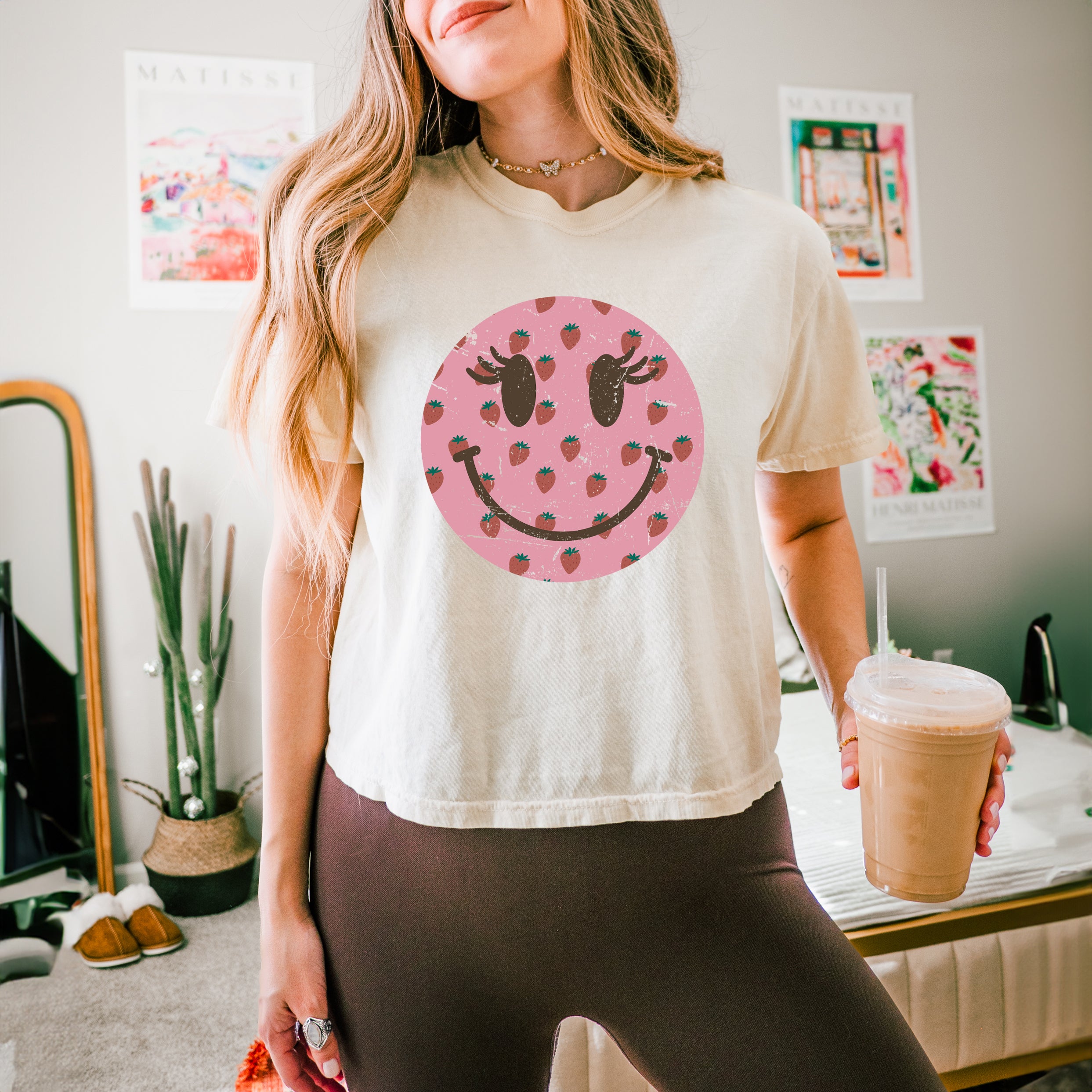 Smiley Face Strawberries | Relaxed Fit Cropped Tee