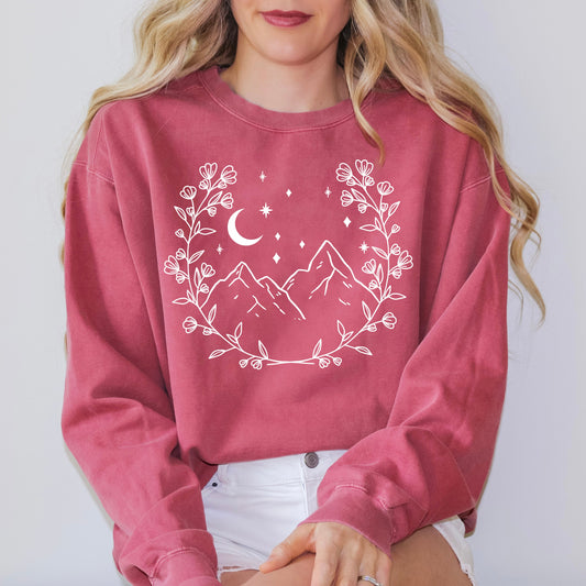 Clearance Mountain Wreath | Garment Dyed Sweatshirt