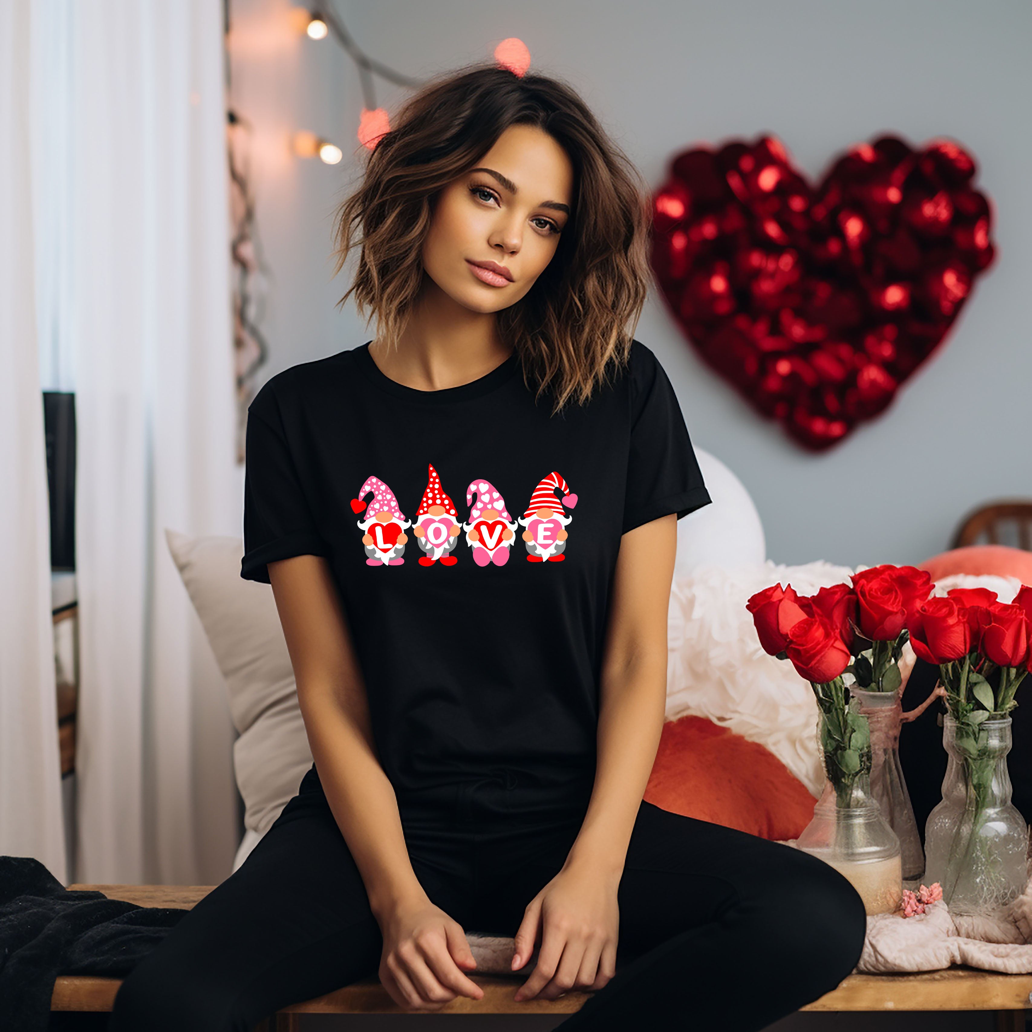 Love Gnomes | Short Sleeve Graphic Tee