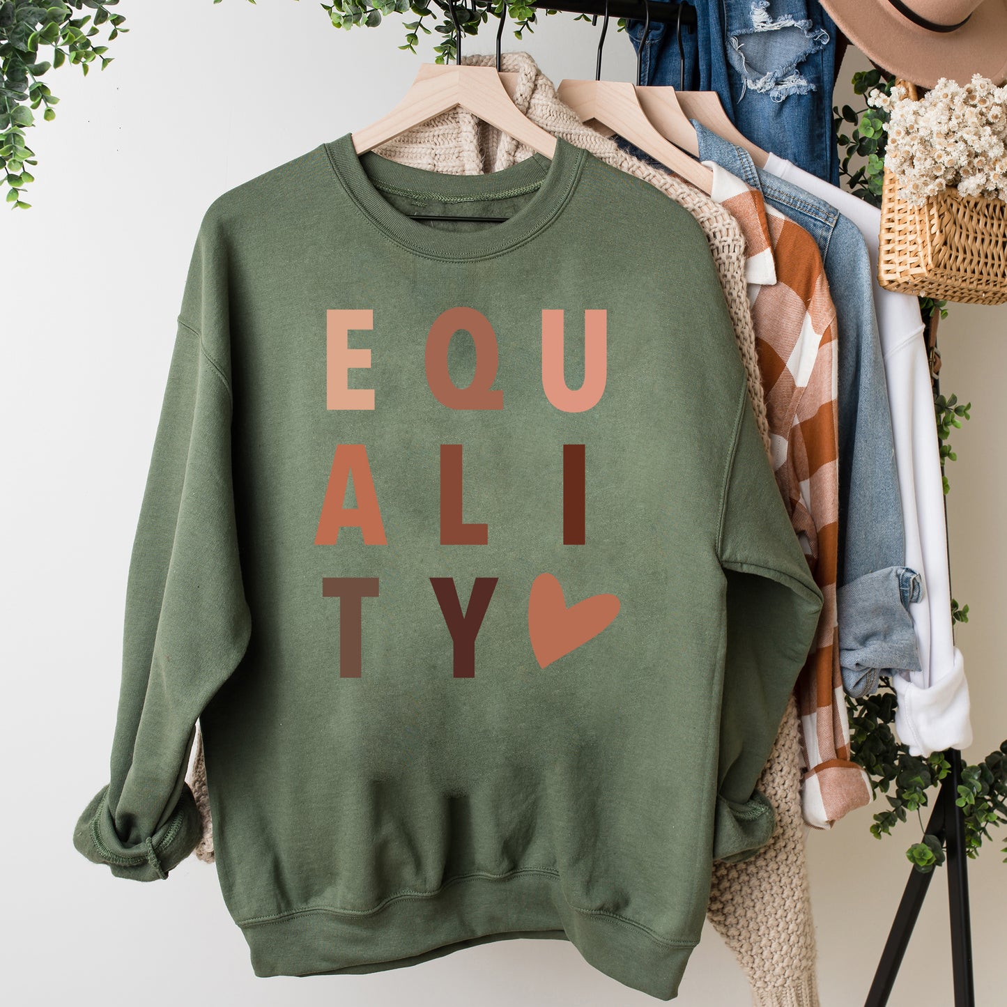 Equality Heart | Sweatshirt