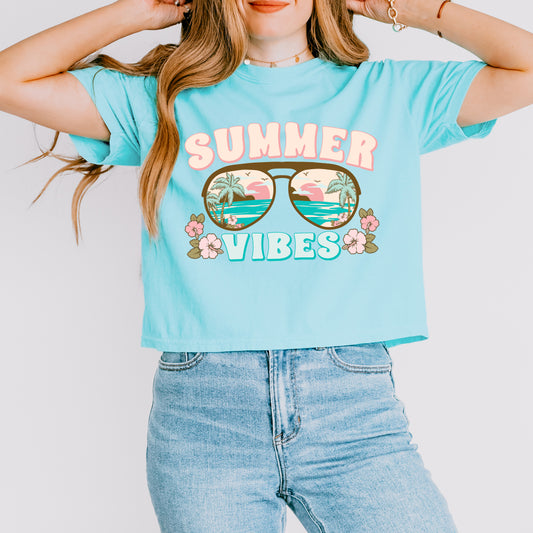 Summer Vibes Beach | Relaxed Fit Cropped Tee