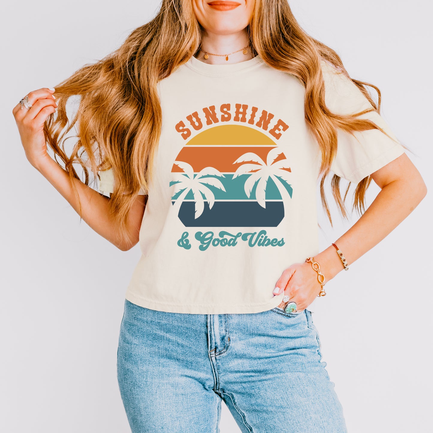 Sunshine And Good Vibes | Relaxed Fit Cropped Tee
