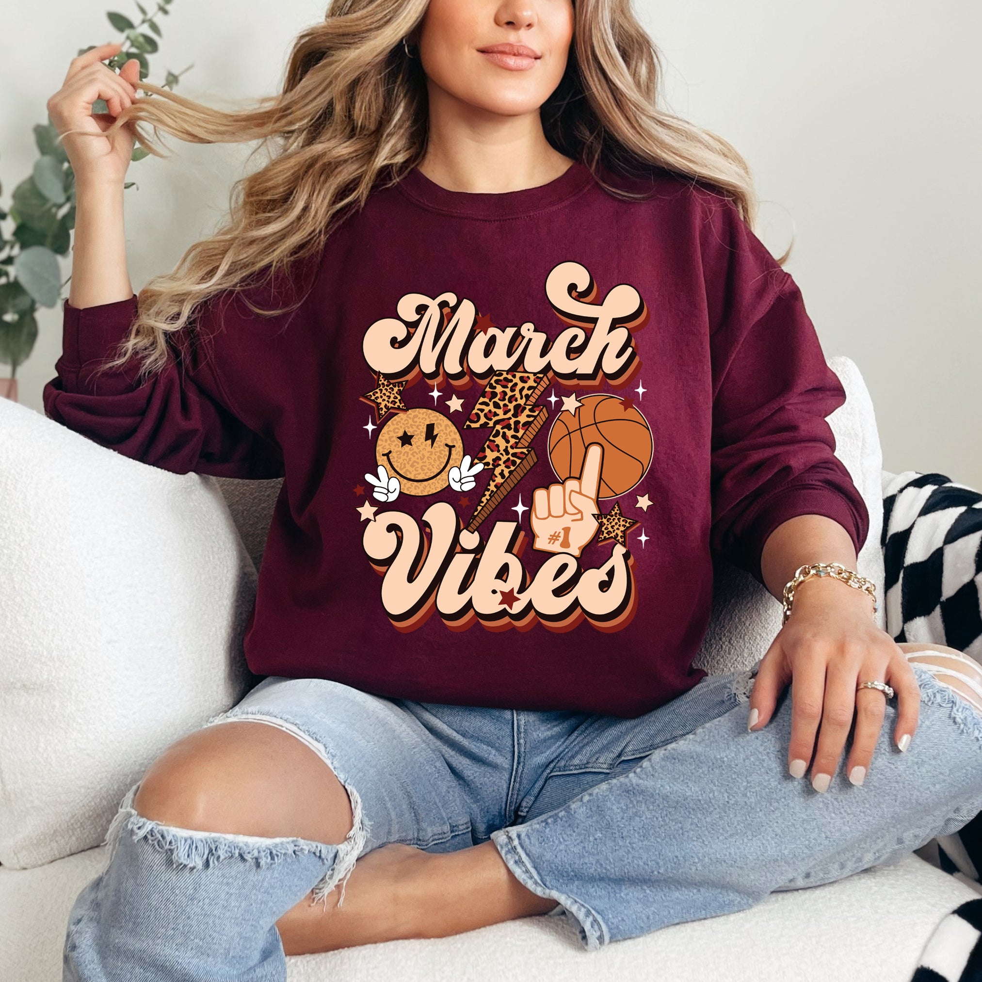 March Vibes Basketball Cheetah | Sweatshirt