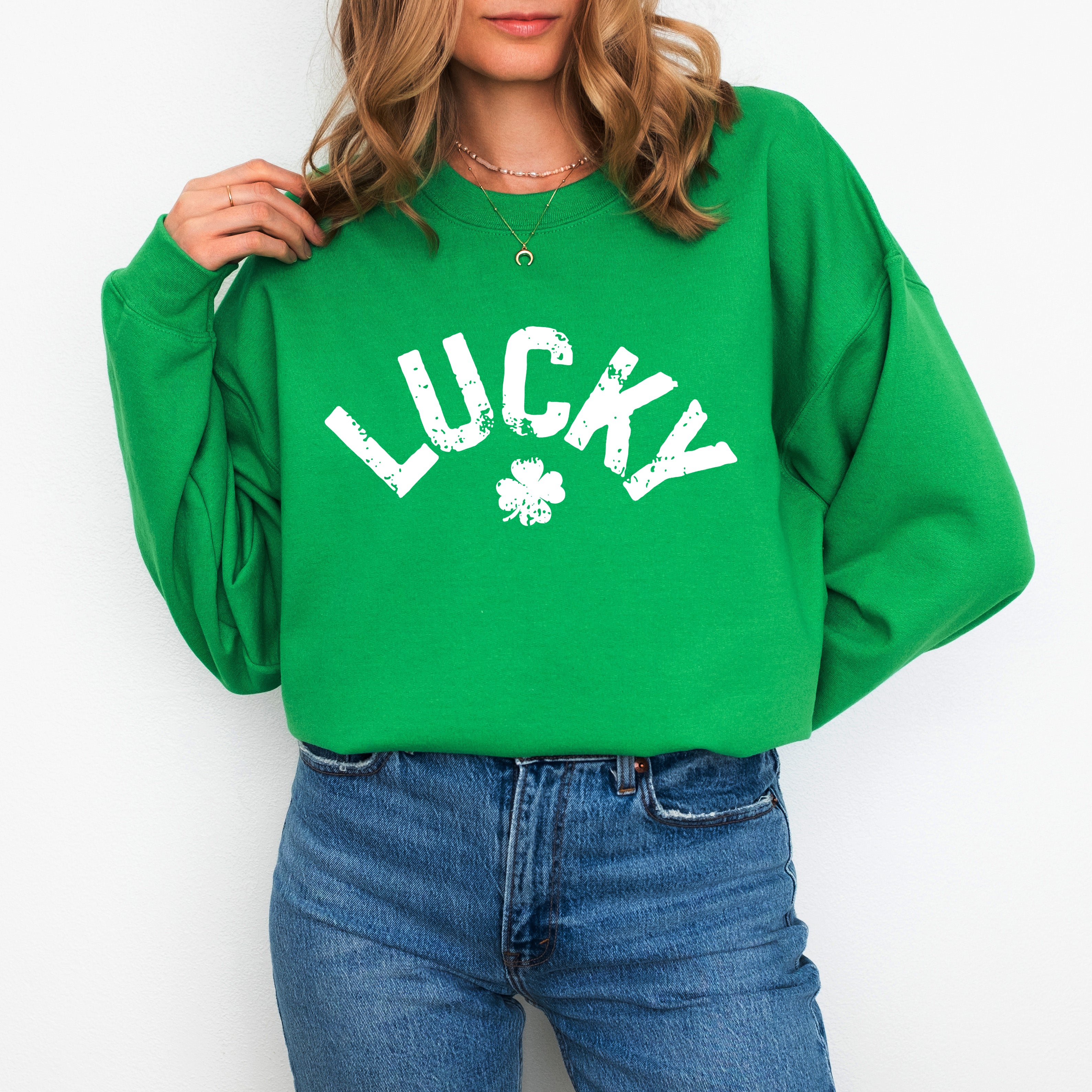 Lucky Arched Distressed | Sweatshirt