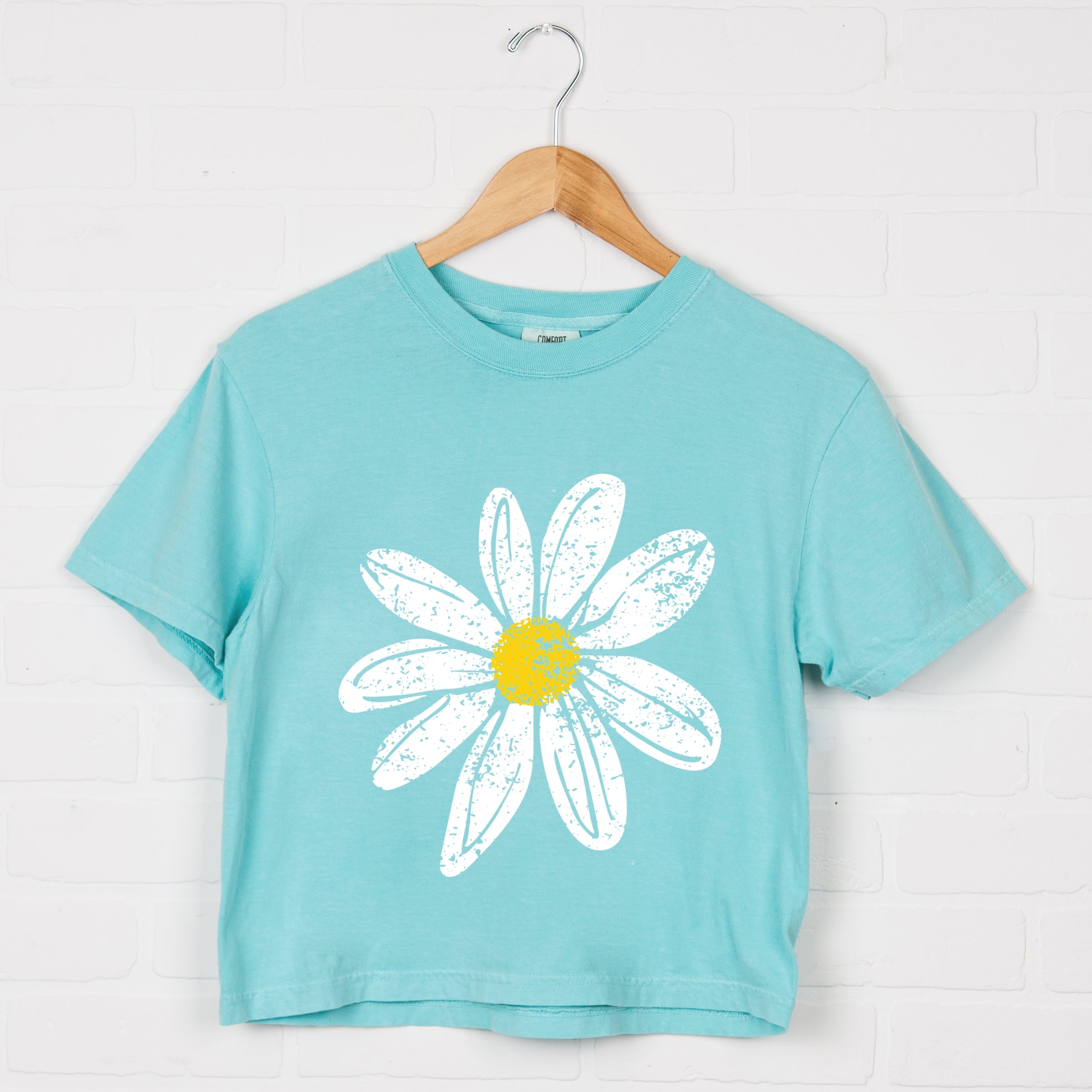 Daisy Distressed - Women's Boxy Crop Top Graphic T-Shirt