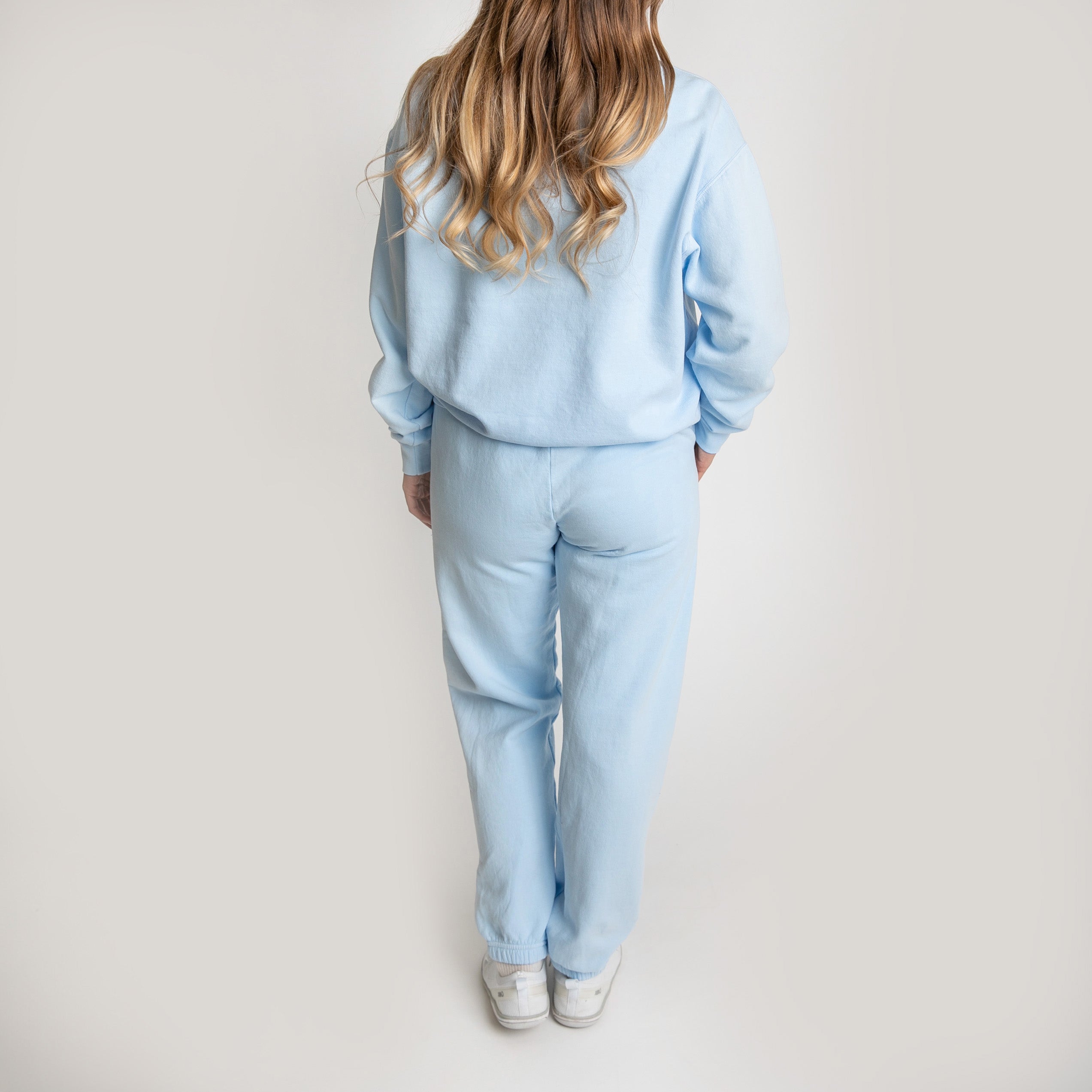 Hello Winter Circle | Lightweight Garment Dyed Sweatshirt Set