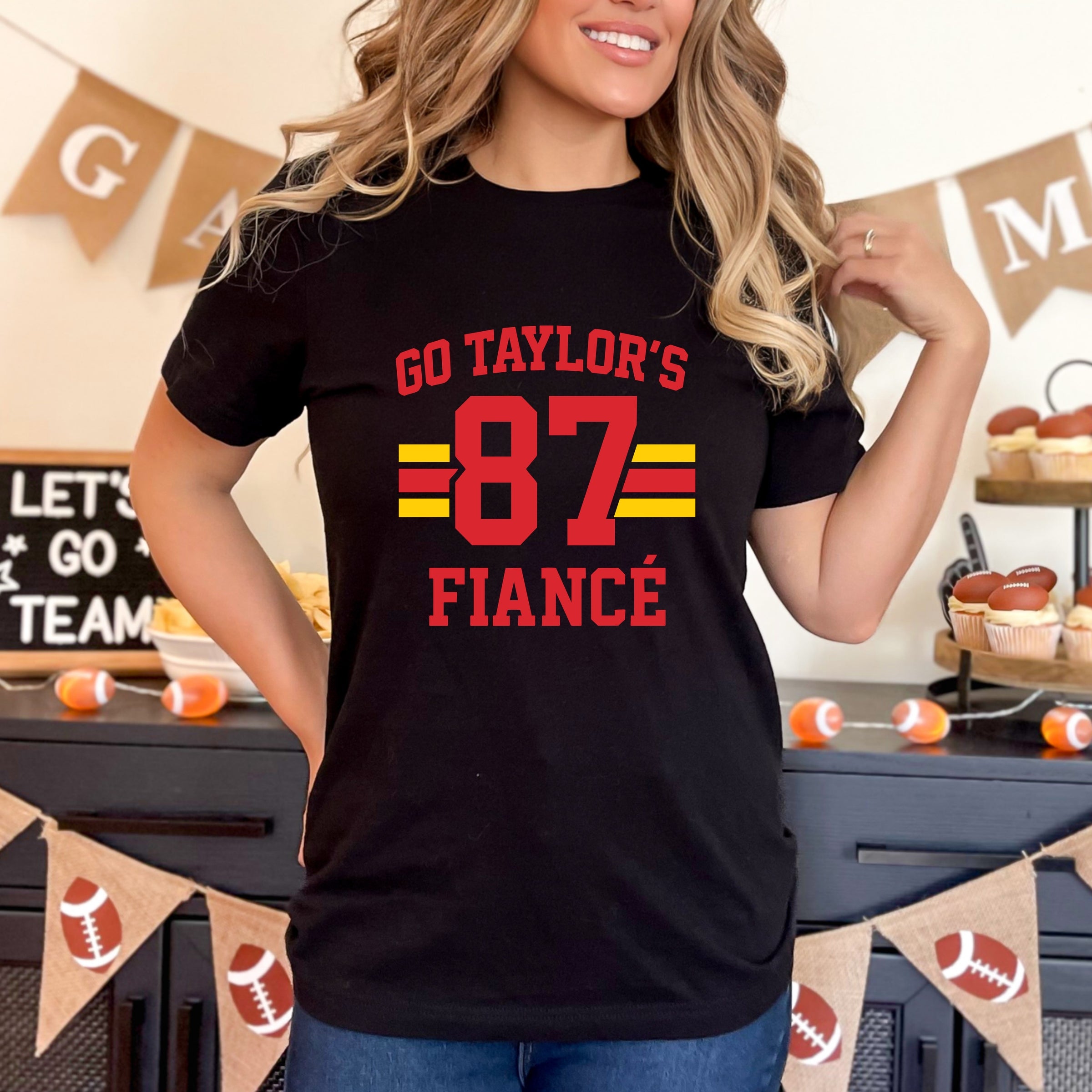 Go Taylor's Fiance 87 - Womens Short Sleeve Tee