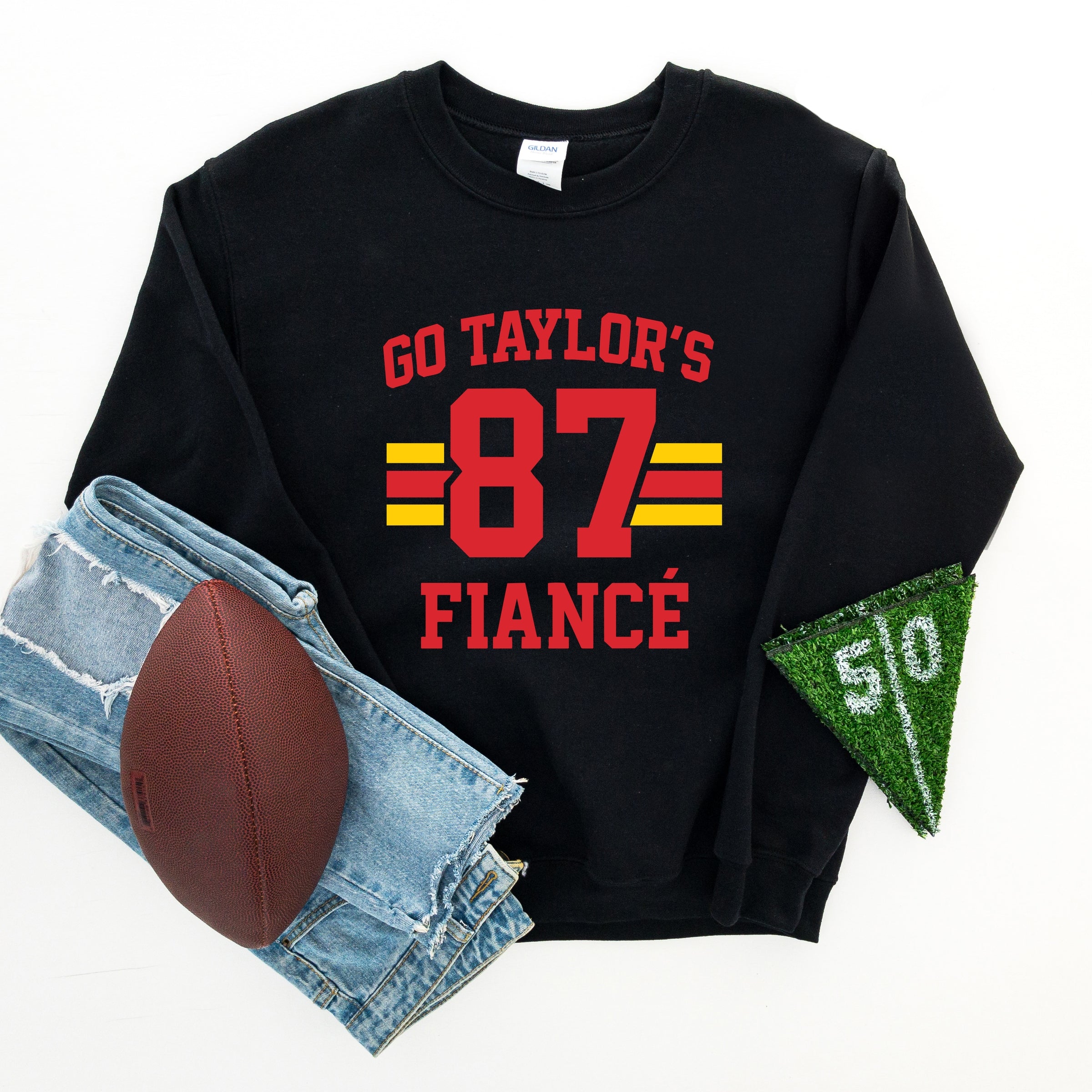 Go Taylor's Fiance 87 -  Womens Sweatshirt