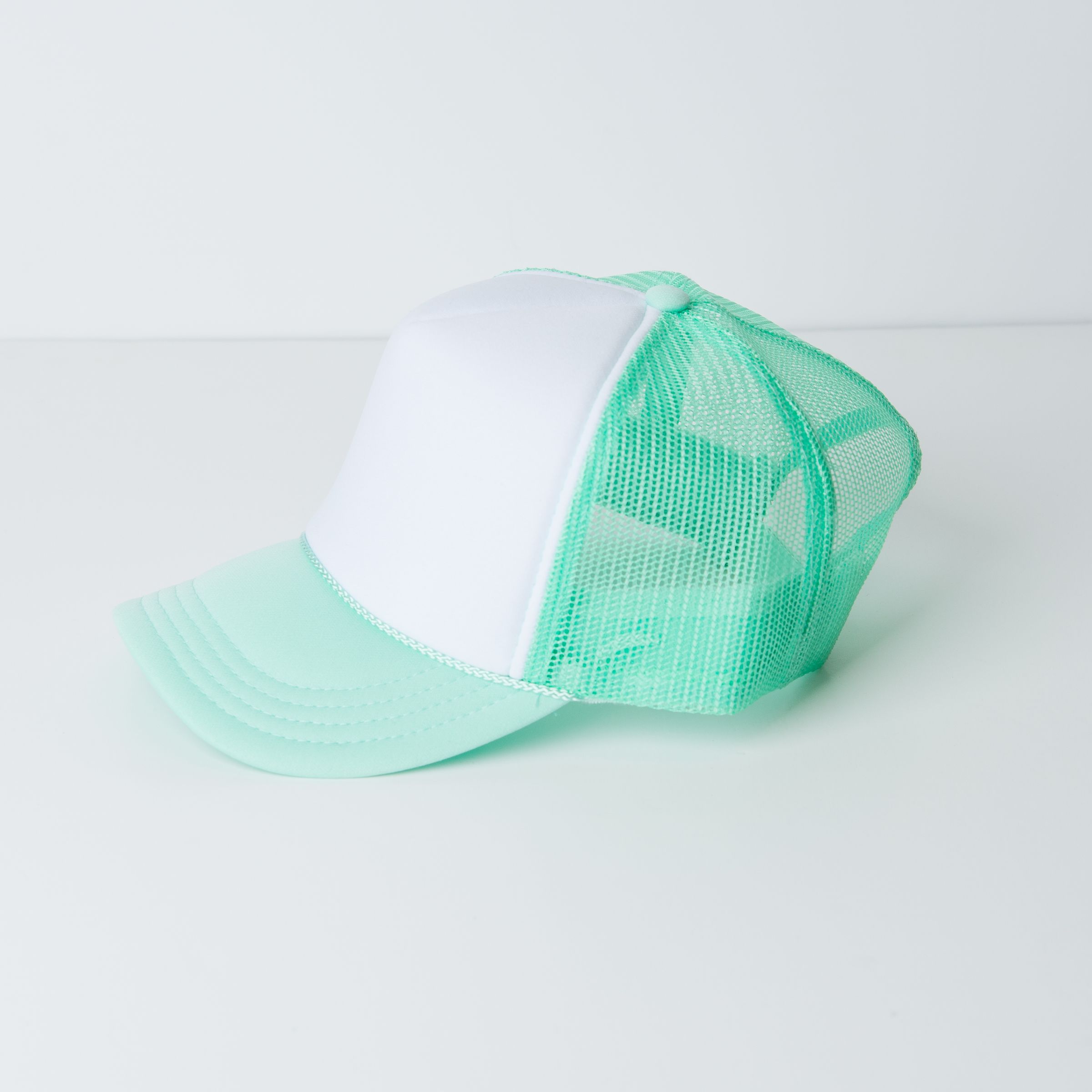 EMB1915B_F-YFTH White Seafoam