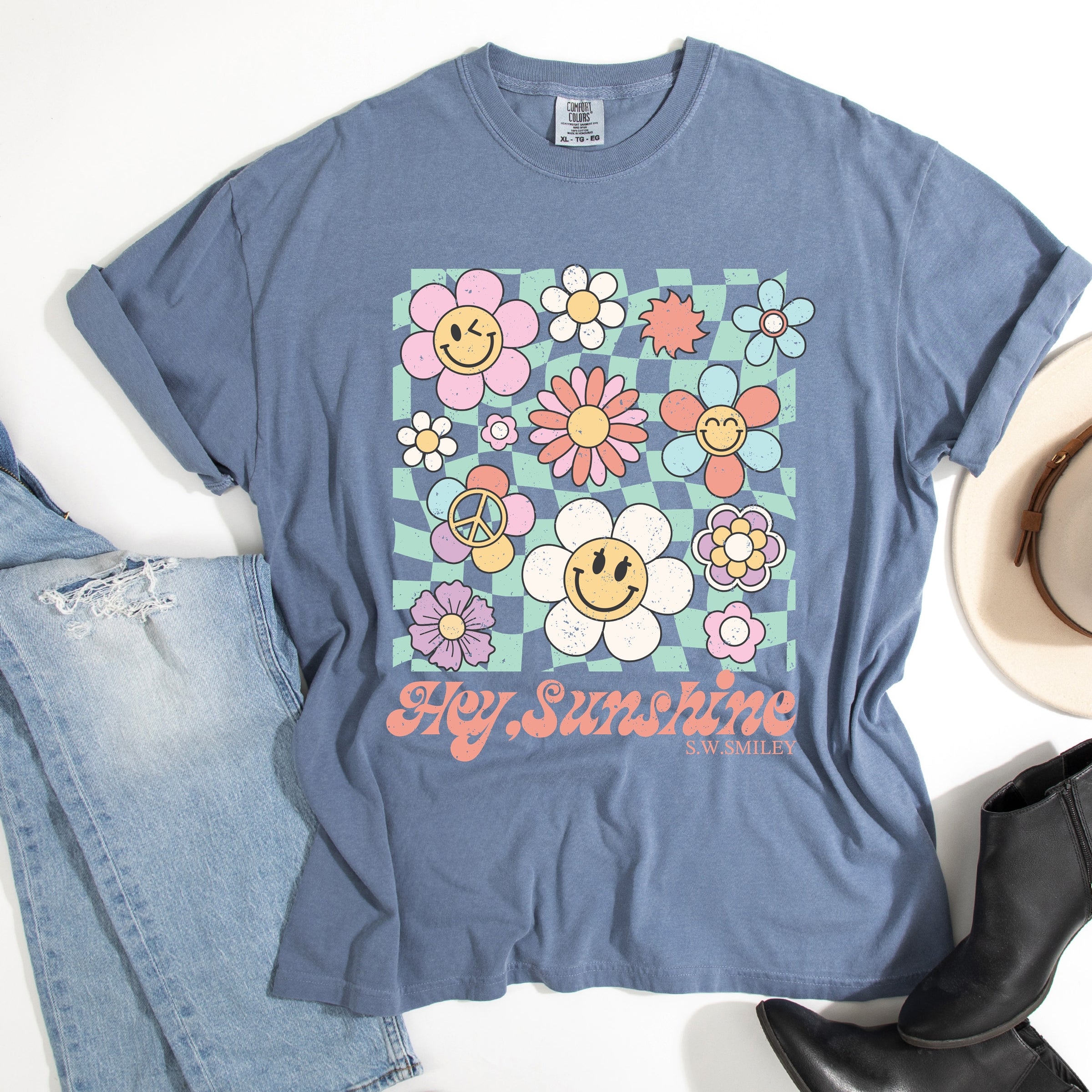 S.W.Smiley Hey Sunshine Flowers - Womens Garment Dyed Tee