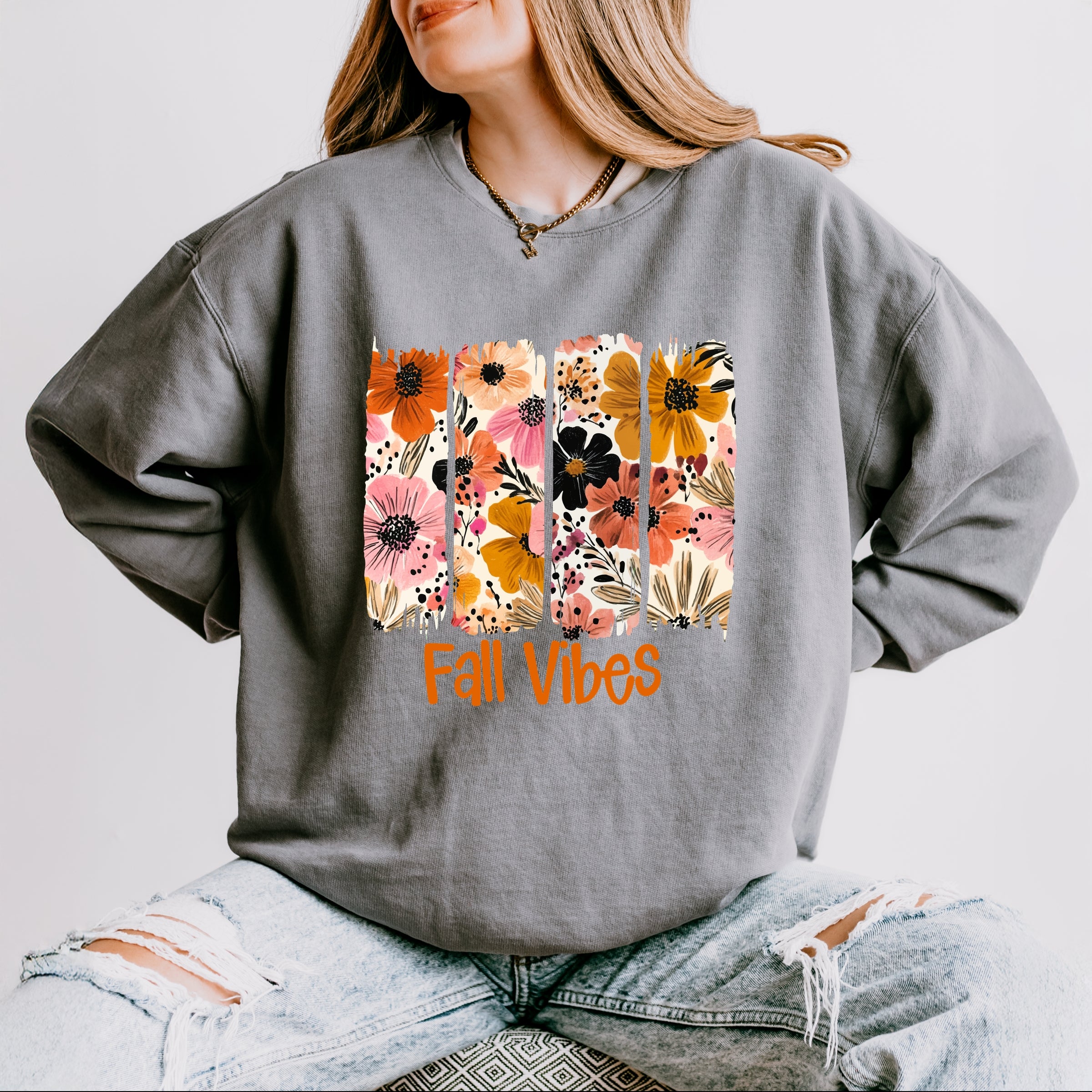 Fall Vibes Floral - Women's Lightweight Garment Dyed Sweatshirt