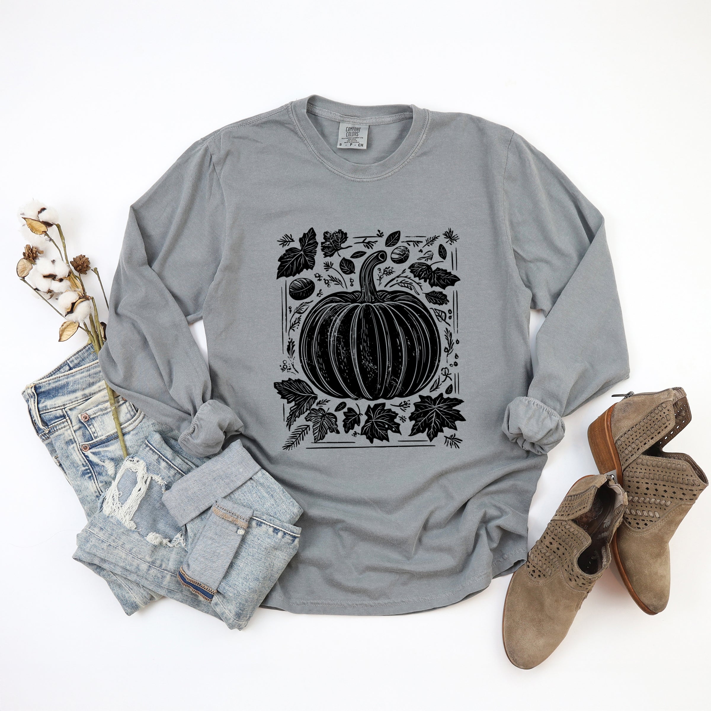 Pumpkin With Leaves Distressed - Women's Garment Dyed Long Sleeve Graphic T-Shirt