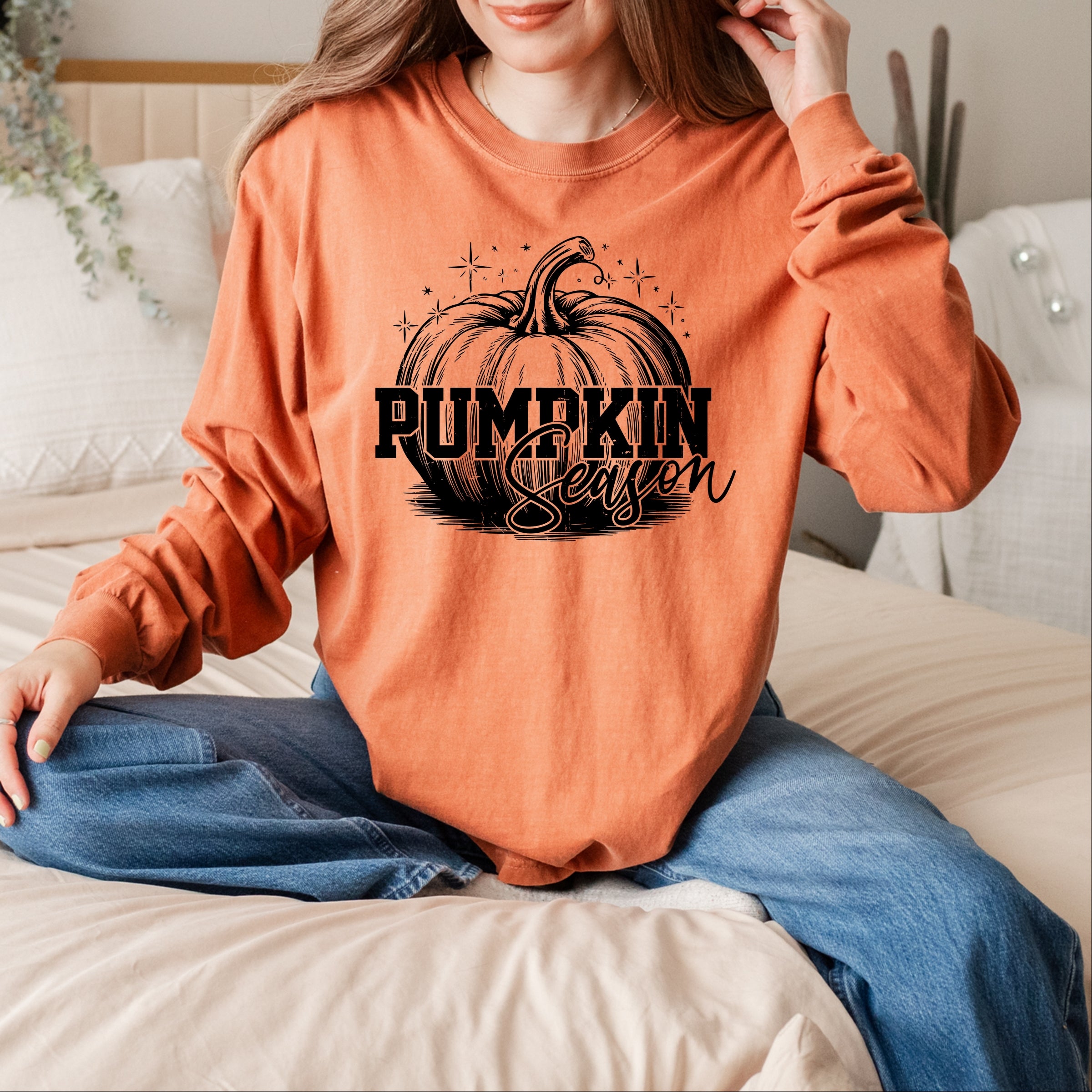 Pumpkin Season Sparkles Distressed - Women's Garment Dyed Long Sleeve Graphic T-Shirt