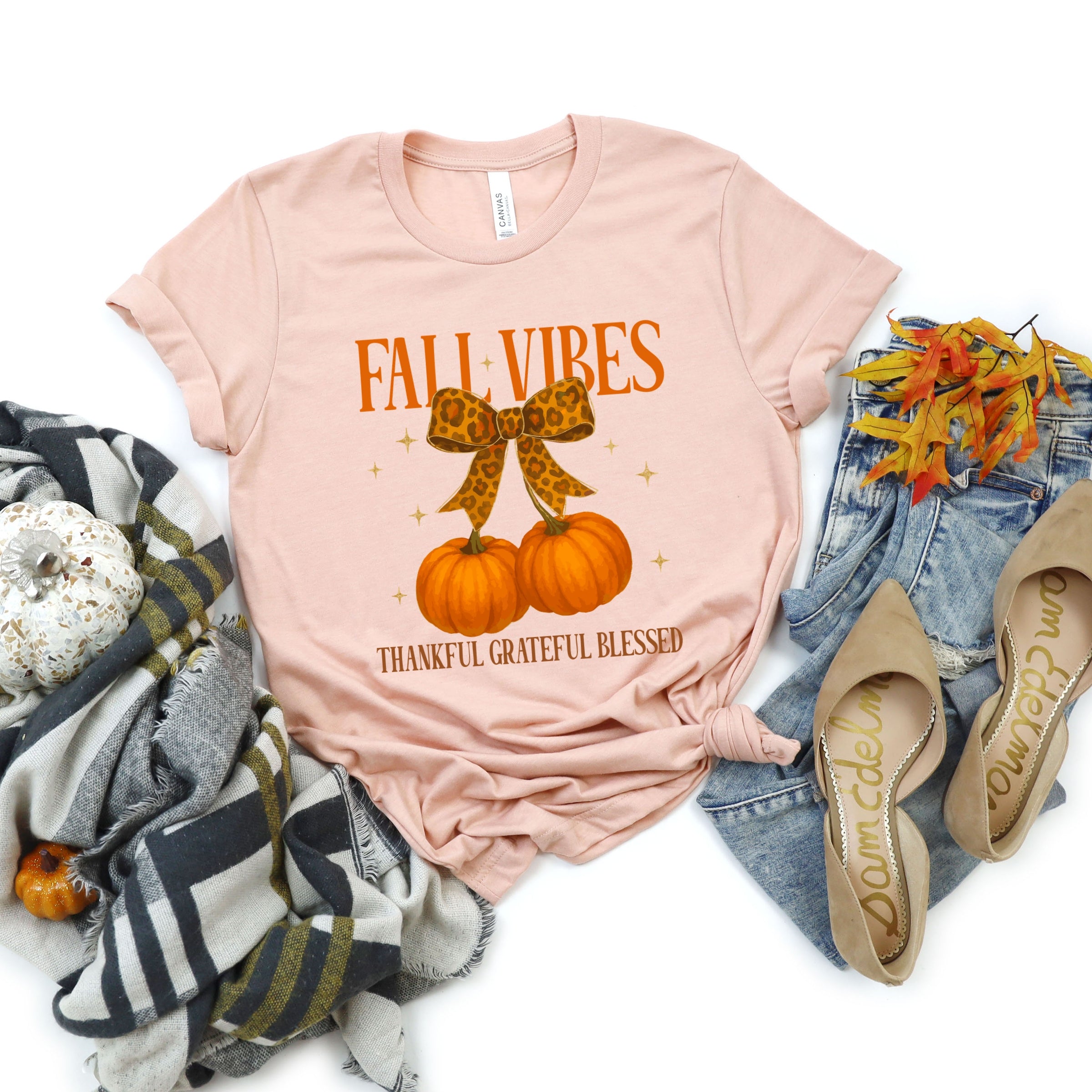 Coquette Thankful Grateful Blessed - Women's Short Sleeve Graphic T-Shirt