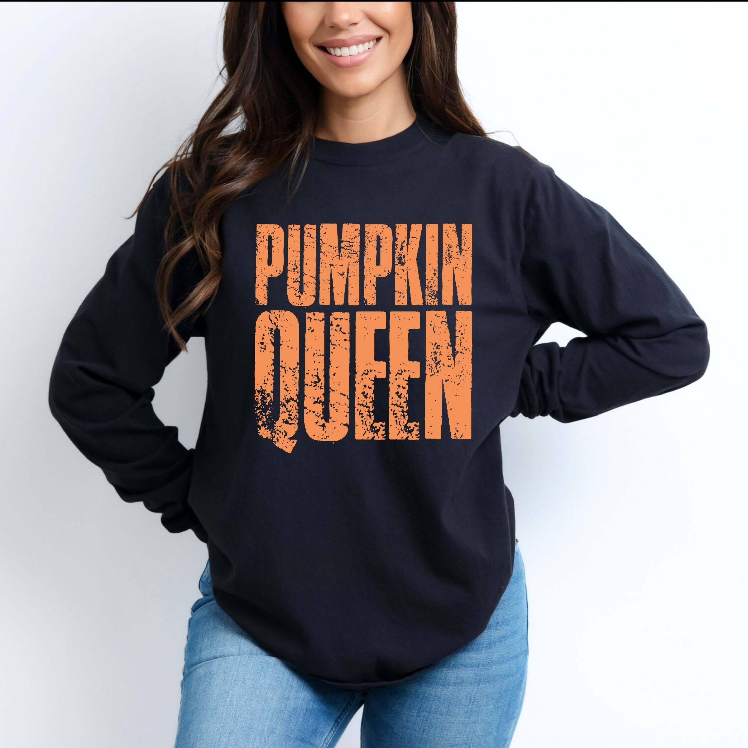 Pumpkin Queen Distressed - Women's Garment Dyed Long Sleeve Graphic T-Shirt