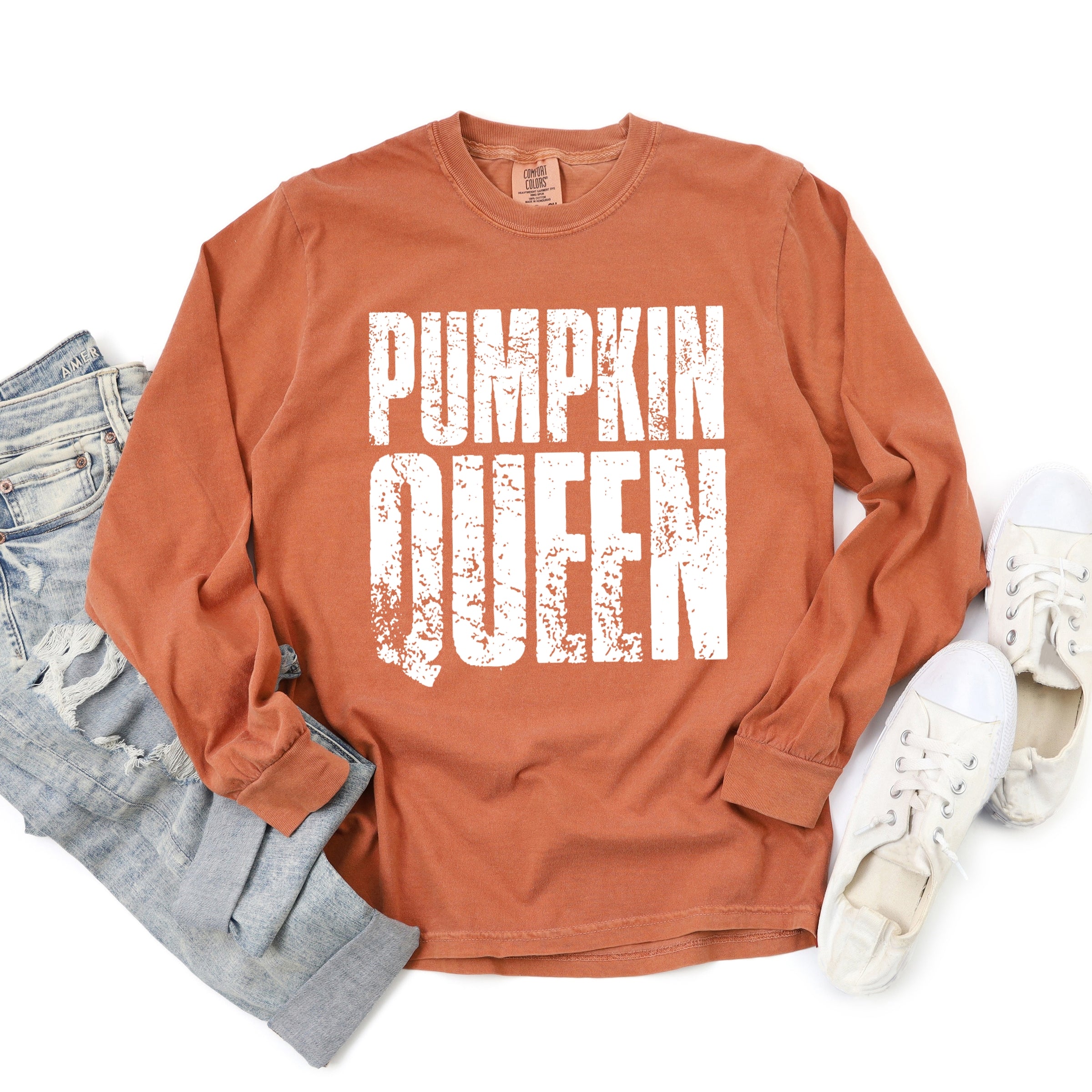 Pumpkin Queen Distressed - Women's Garment Dyed Long Sleeve Graphic T-Shirt