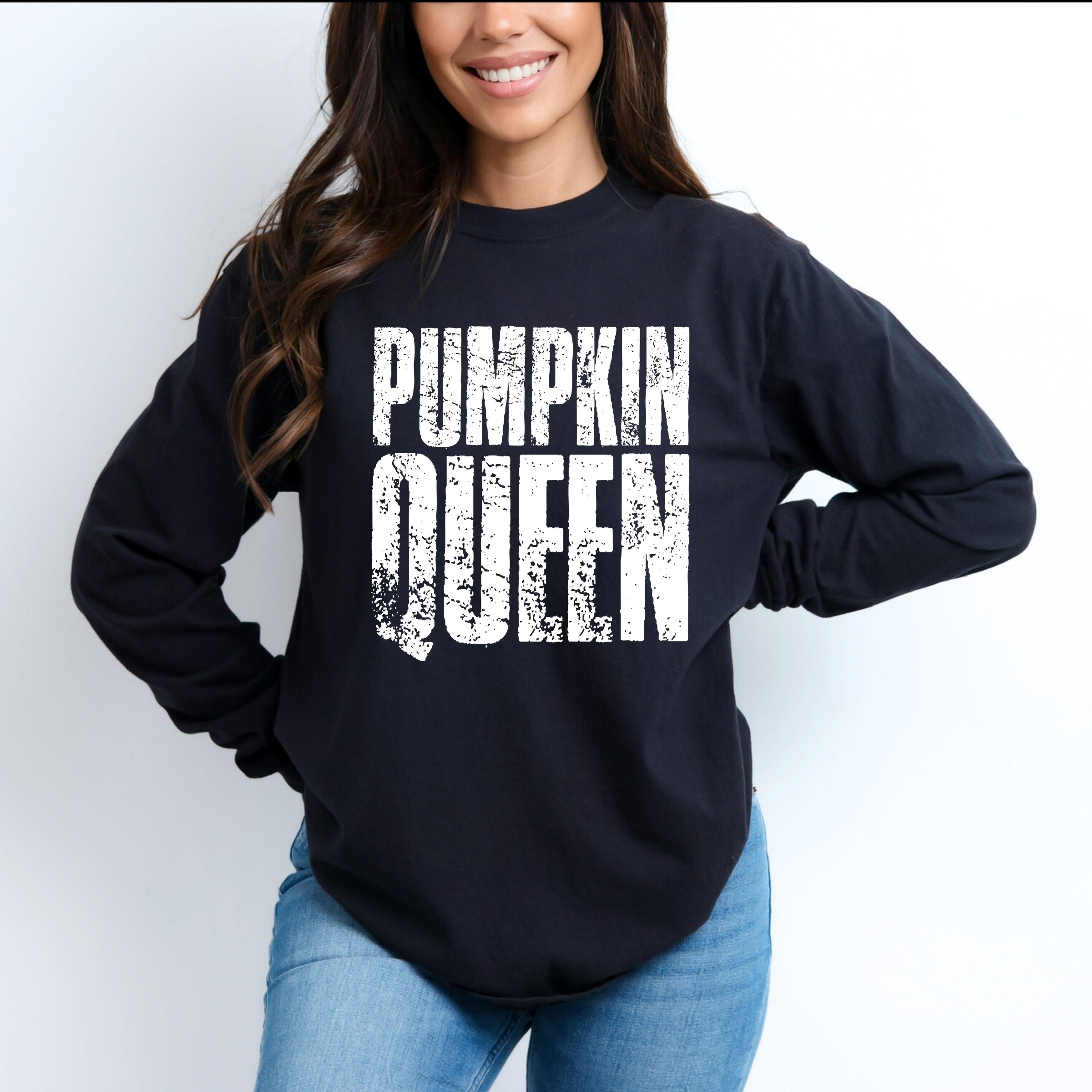 Pumpkin Queen Distressed - Women's Garment Dyed Long Sleeve Graphic T-Shirt