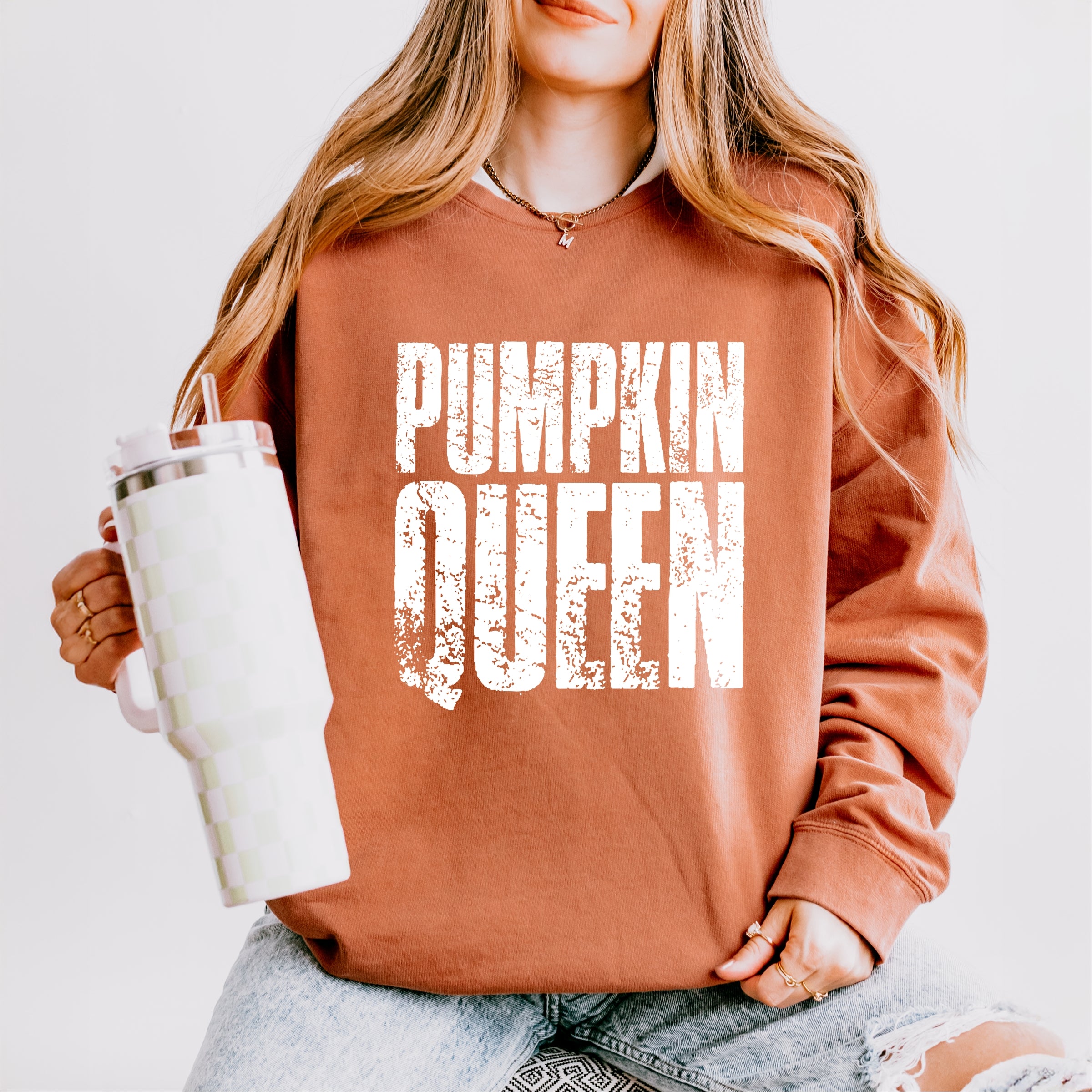 Pumpkin Queen Distressed - Women's Lightweight Garment Dyed Sweatshirt