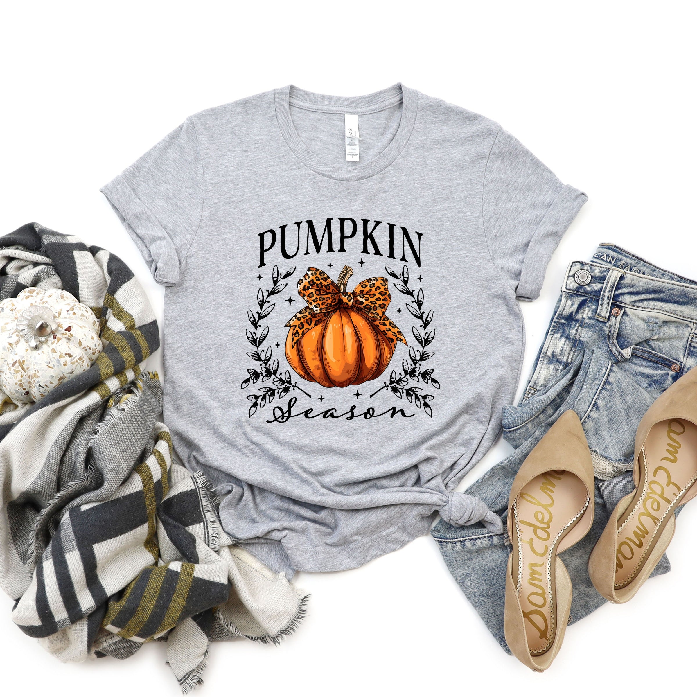 Pumpkin Season Leopard Bow - Women's Short Sleeve Graphic T-Shirt