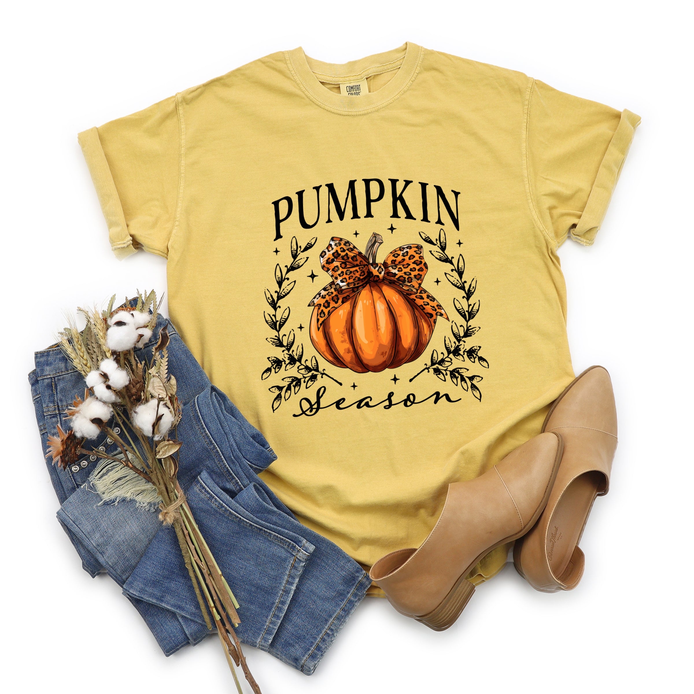 Pumpkin Season Leopard Bow - Women's Garment Dyed Graphic T-Shirt
