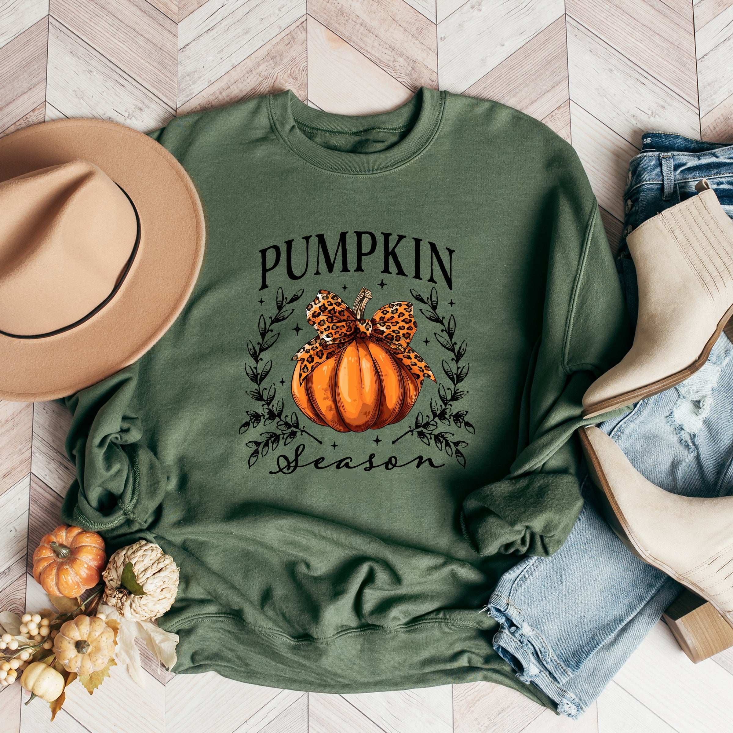 Pumpkin Season Leopard Bow - Women's Graphic Sweatshirt