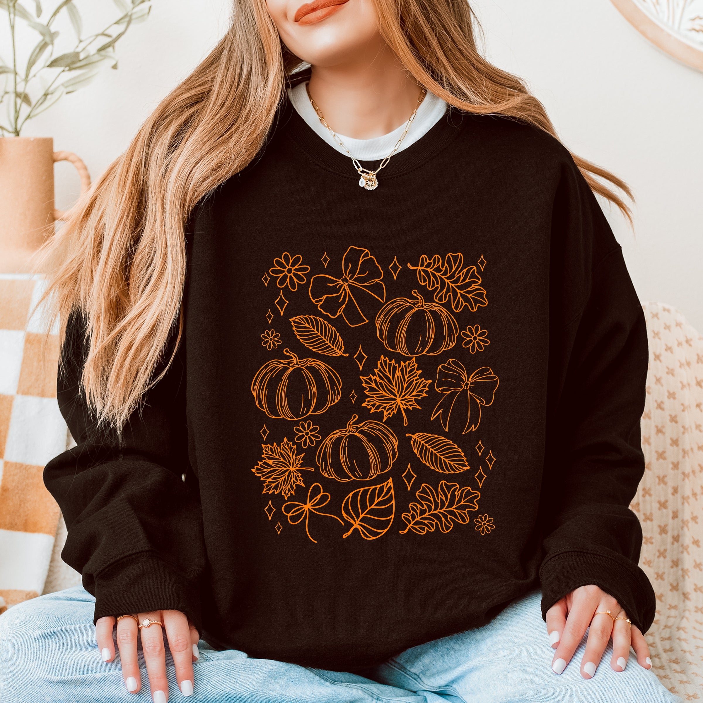 Fall Decorations Outline - Women's Graphic Sweatshirt
