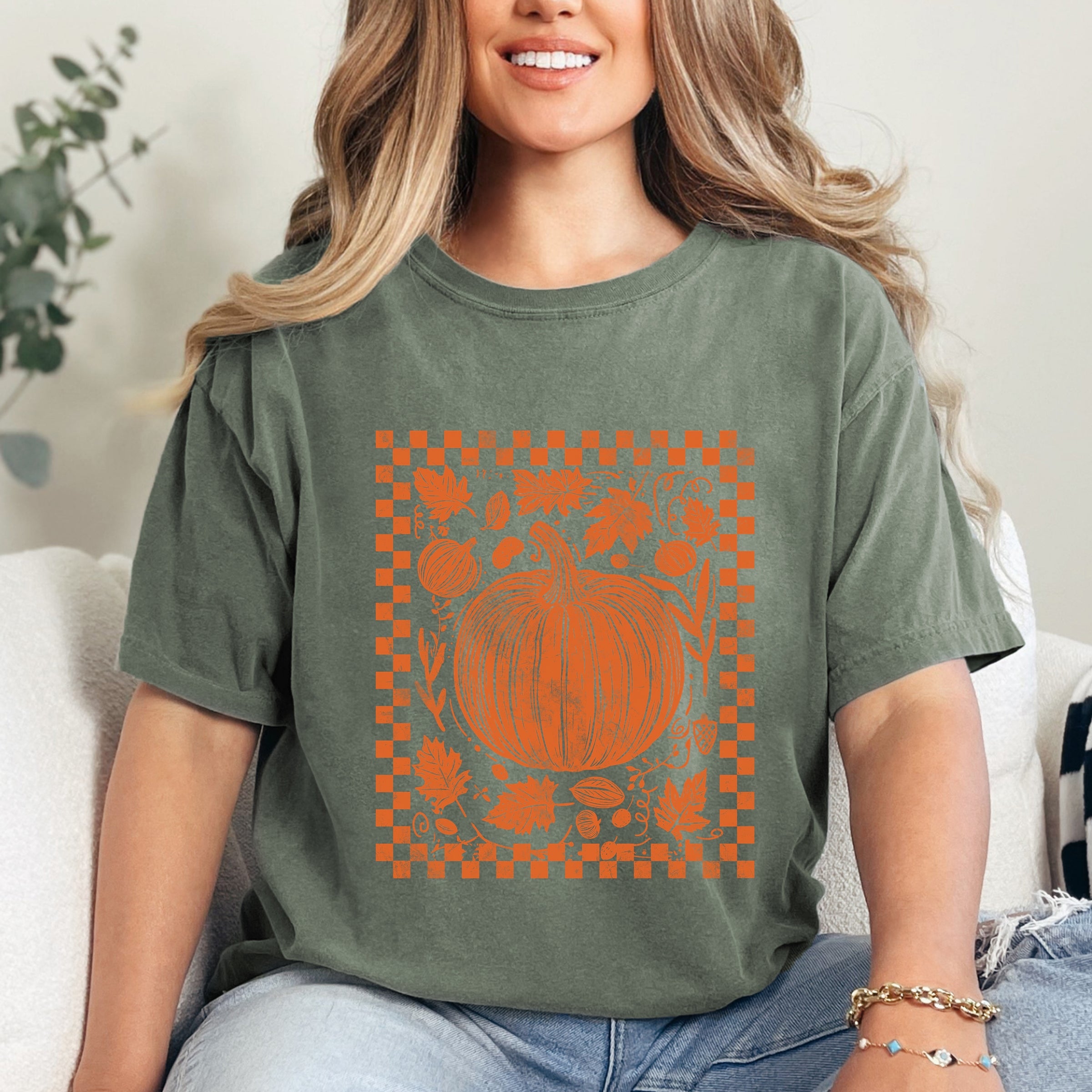Pumpkin Checkered Distressed - Women's Garment Dyed Graphic T-Shirt