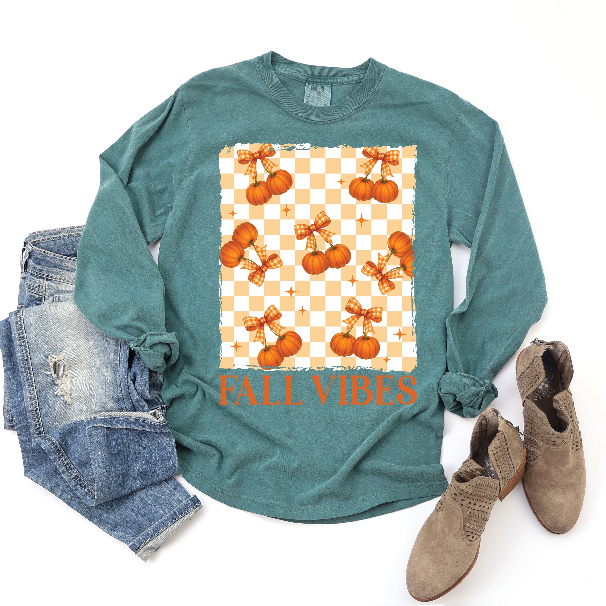 Fall Vibes Checked Pumpkins - Women's Garment Dyed Long Sleeve Graphic T-Shirt