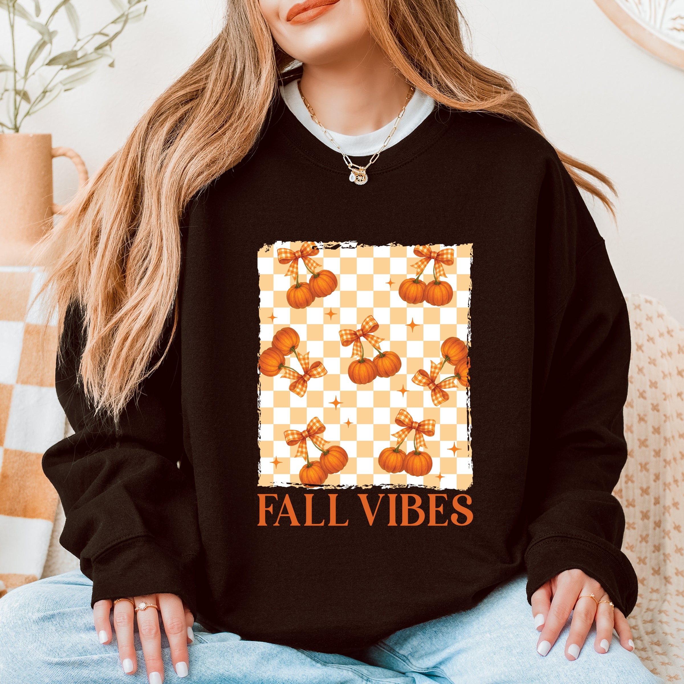Fall Vibes Checked Pumpkins - Women's Graphic Sweatshirt