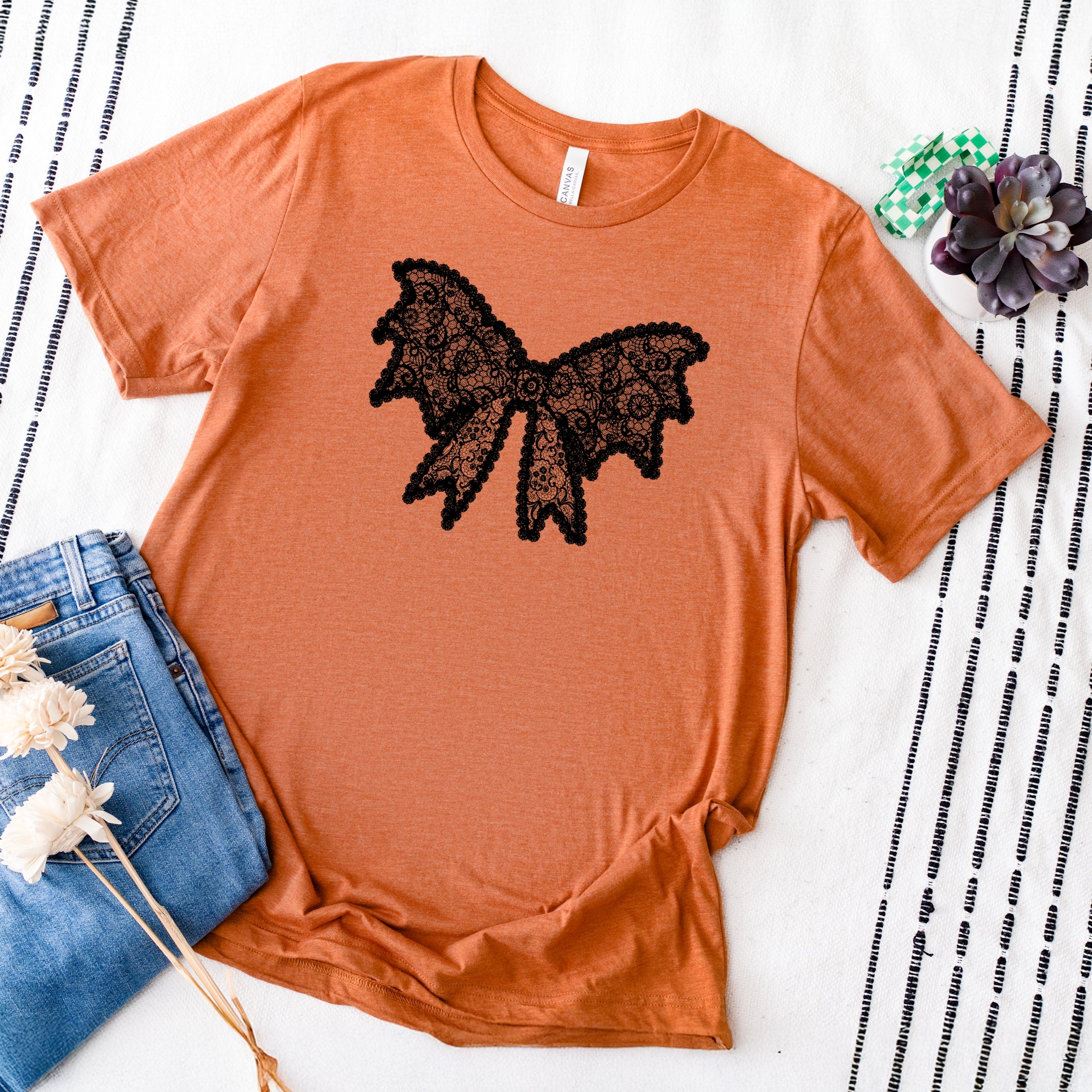 Lace Bow - Women's Short Sleeve Graphic T-Shirt