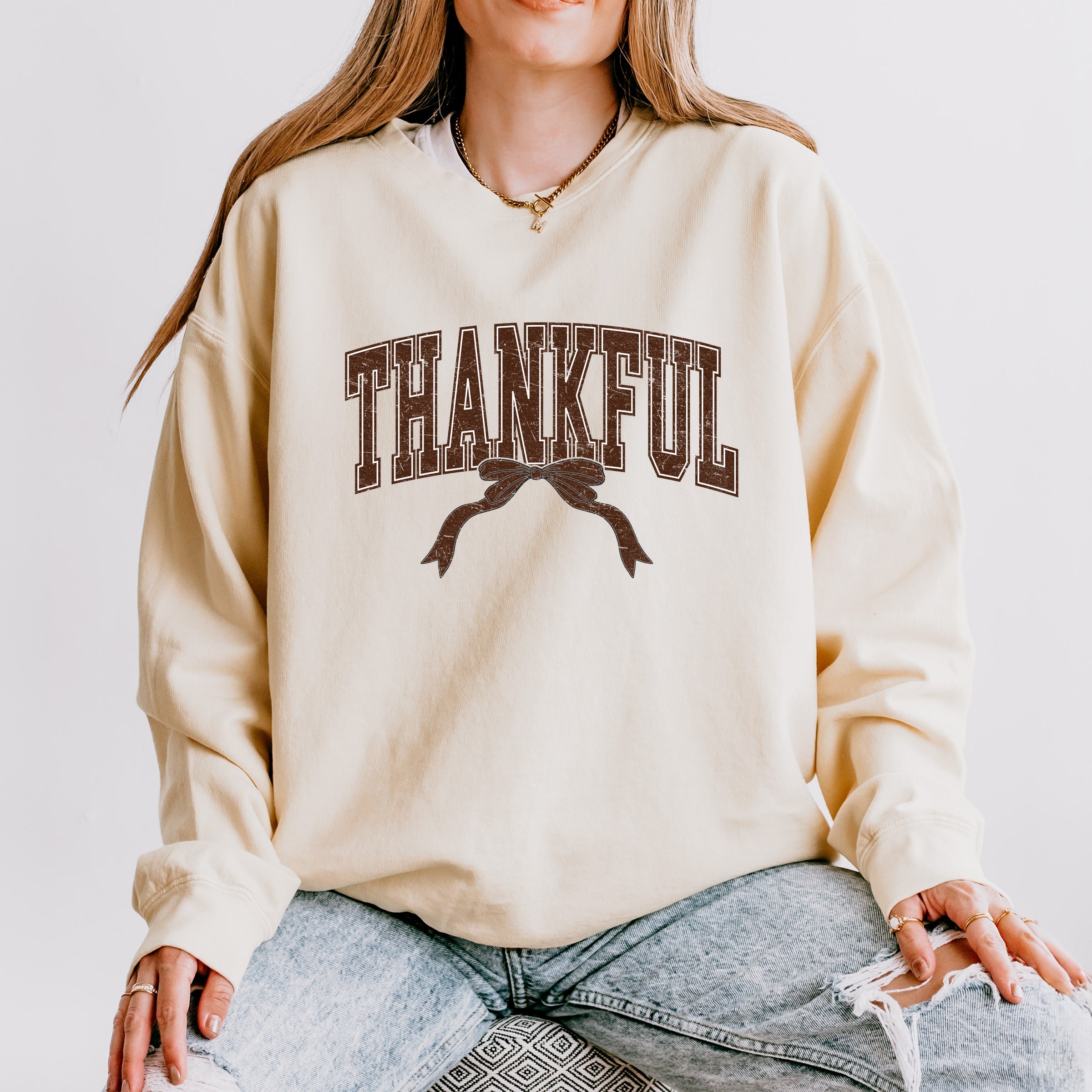 Varsity Thankful Coquette - Women's Lightweight Garment Dyed Sweatshirt