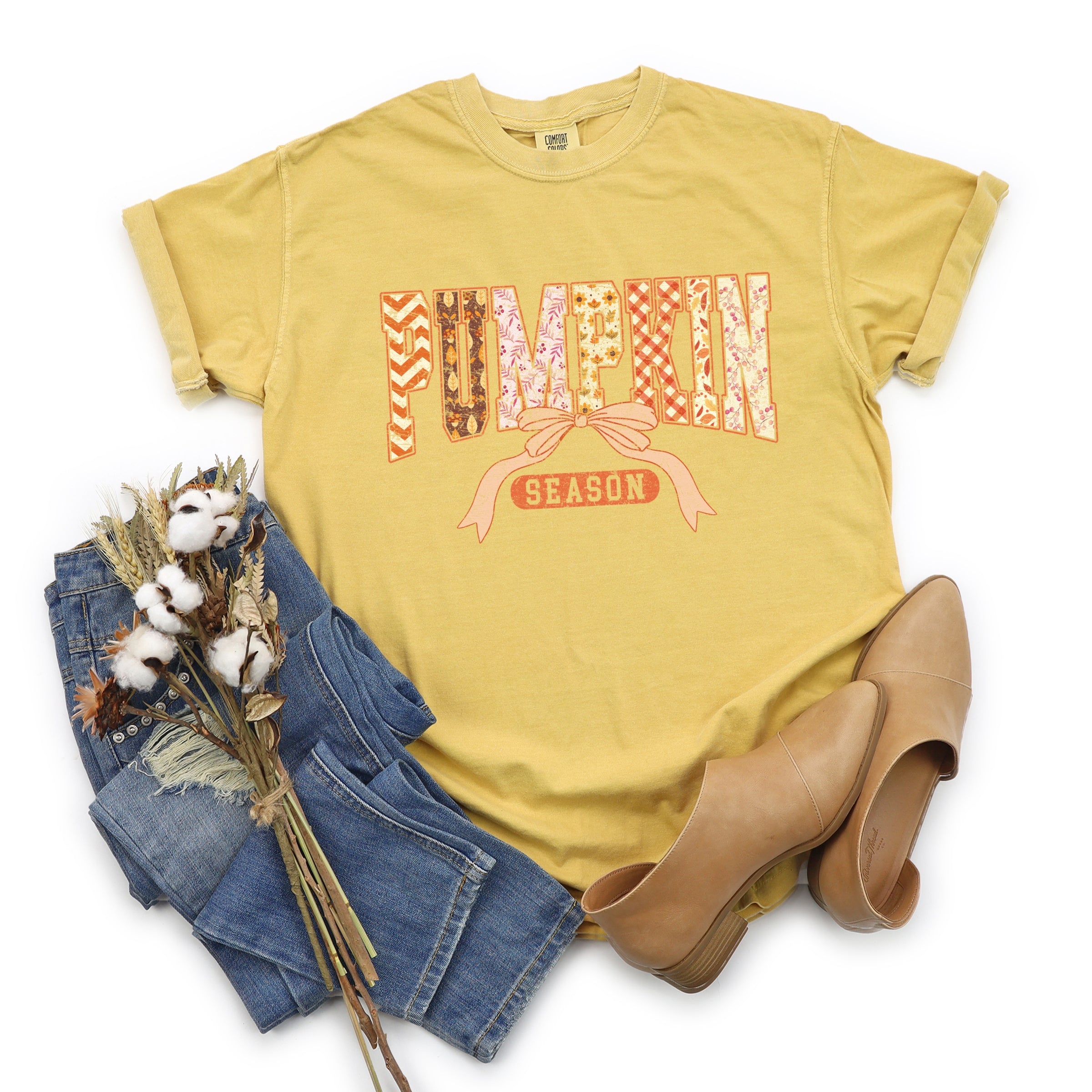 Pumpkin Season Patterns - Womens Garment Dyed Tee