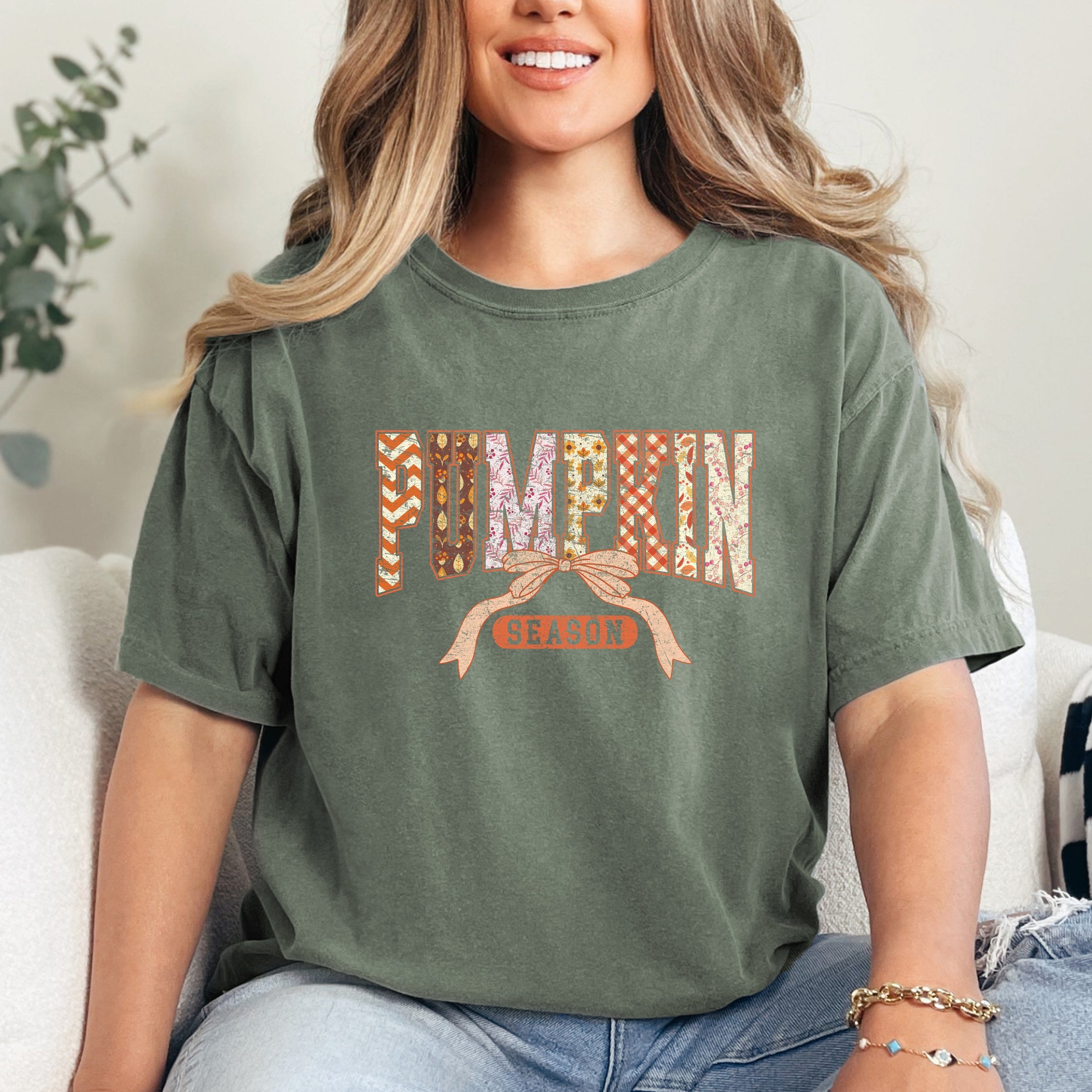Pumpkin Season Patterns - Womens Garment Dyed Tee