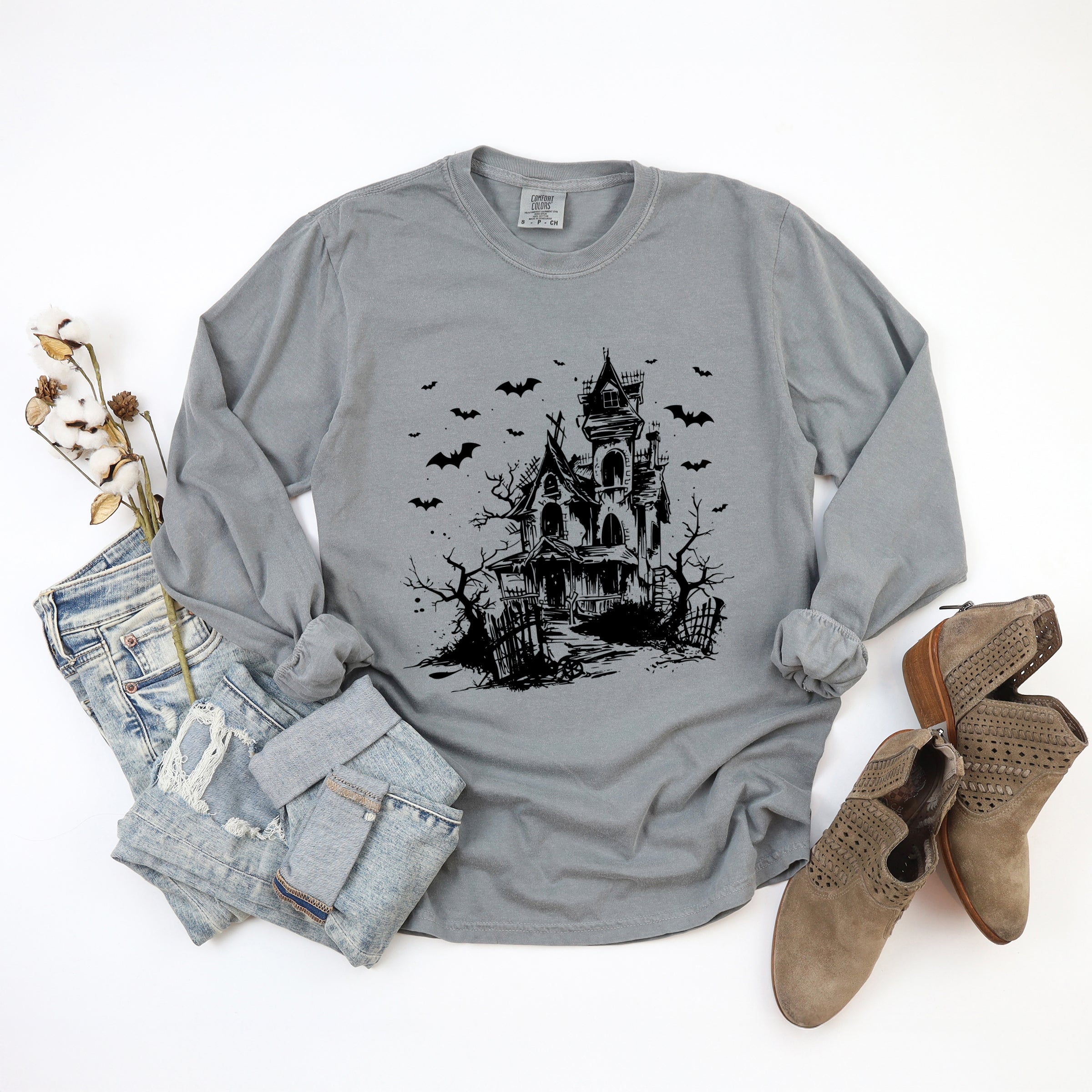 Haunted House And Bats - Women's Garment Dyed Long Sleeve Graphic T-Shirt