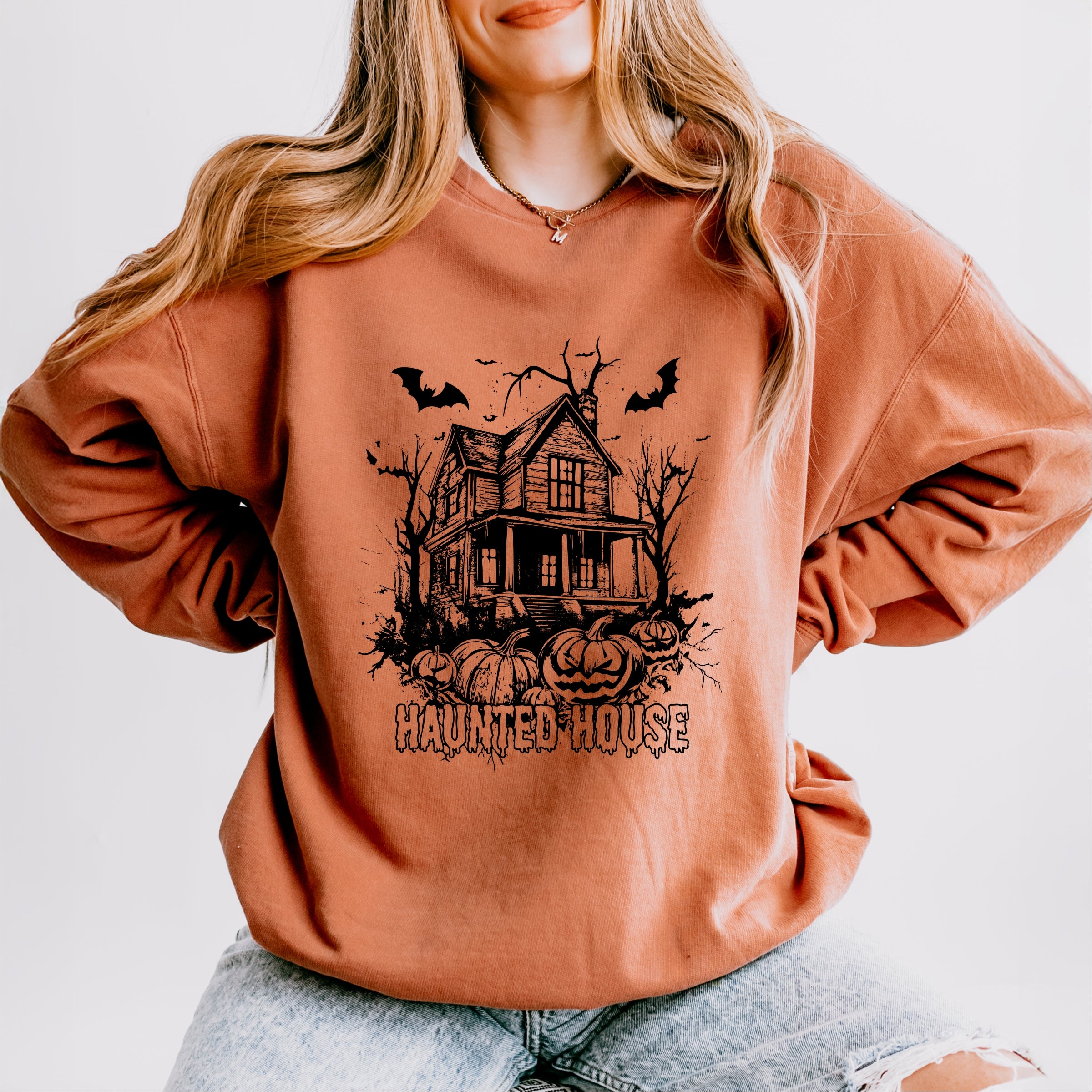 Haunted House Pumpkins And Bats - Lightweight Garment Dyed Sweatshirt