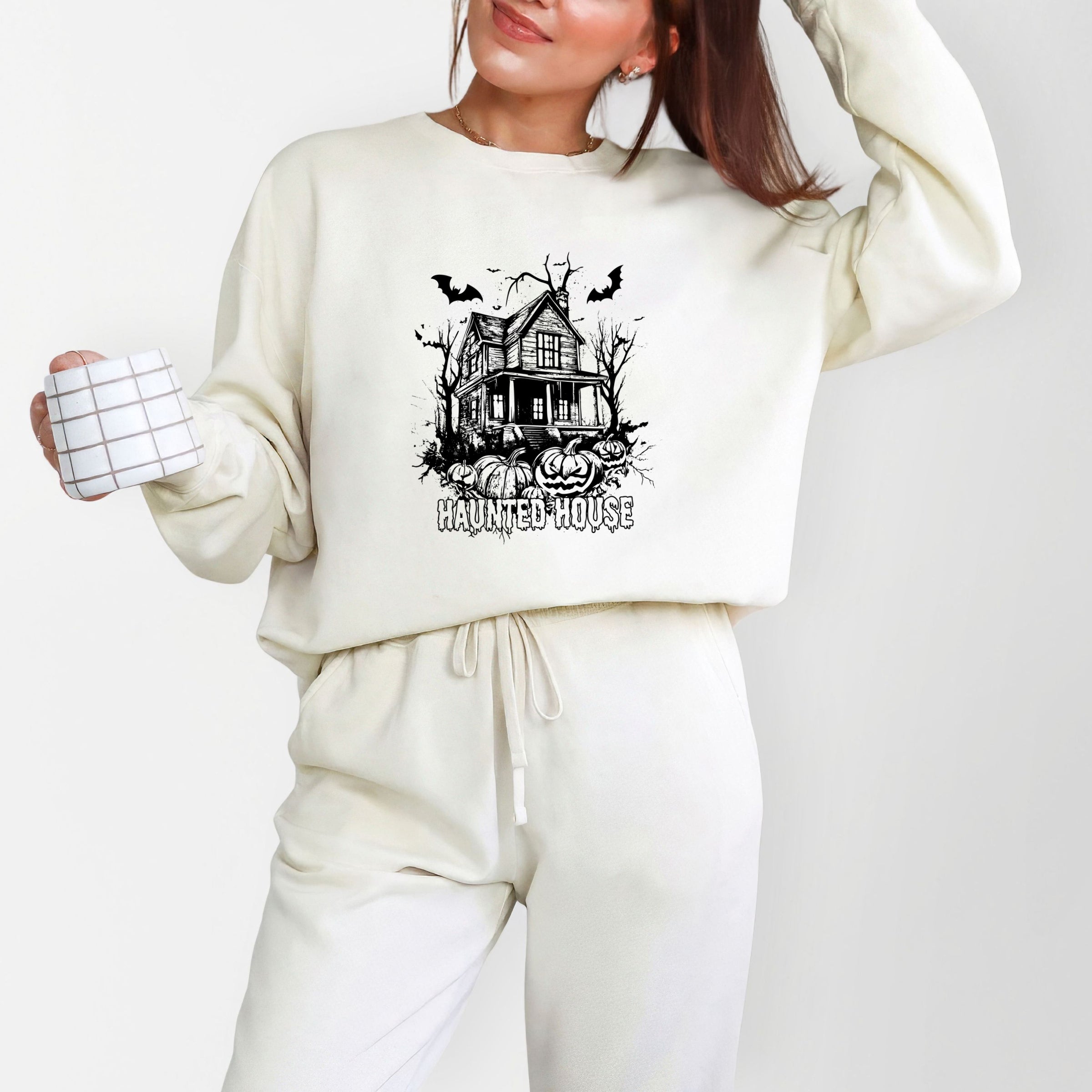 Haunted House Pumpkins And Bats - Lightweight Garment Dyed Sweatshirt