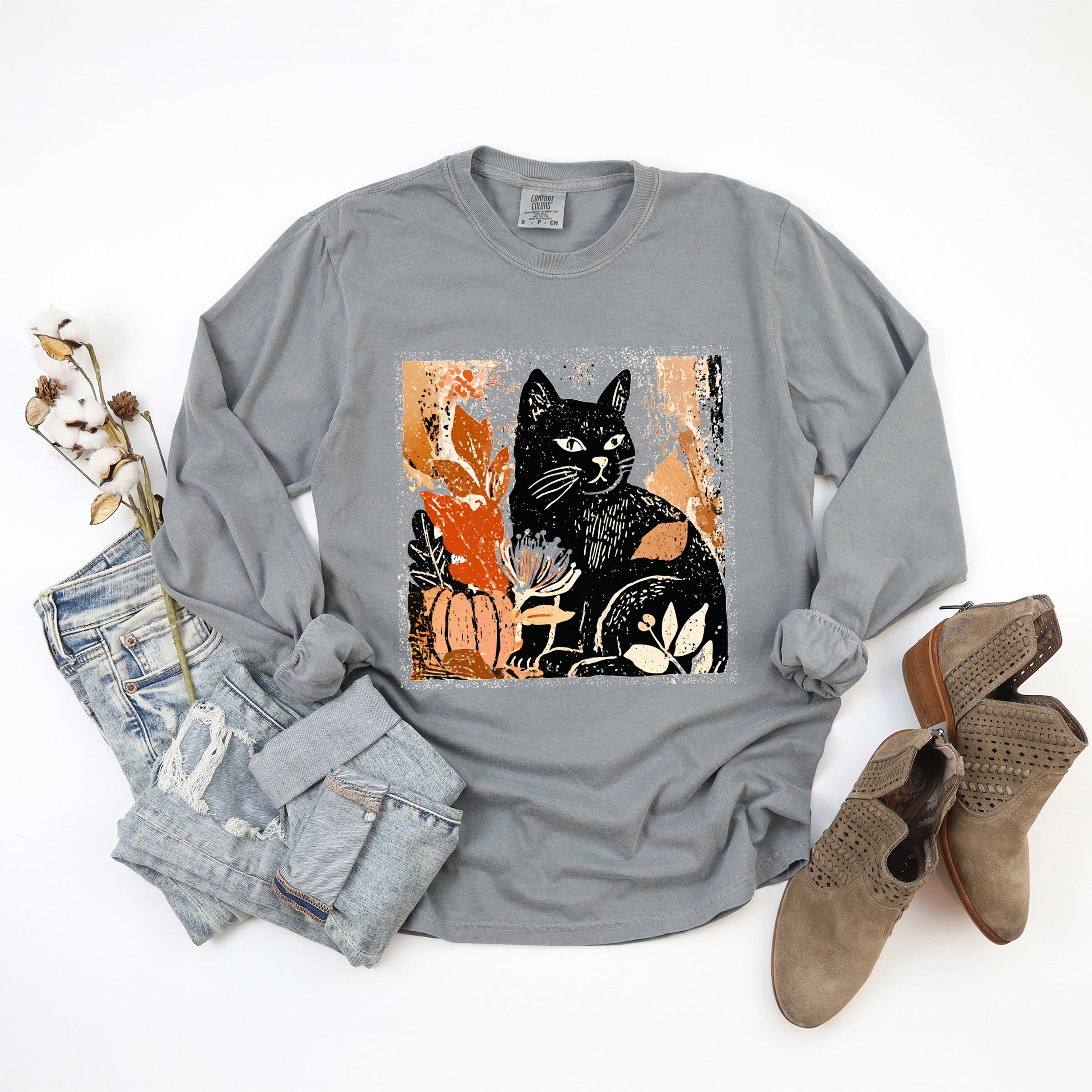 Black Cat Fall Leaves Distressed - Women's Garment Dyed Long Sleeve Graphic T-Shirt