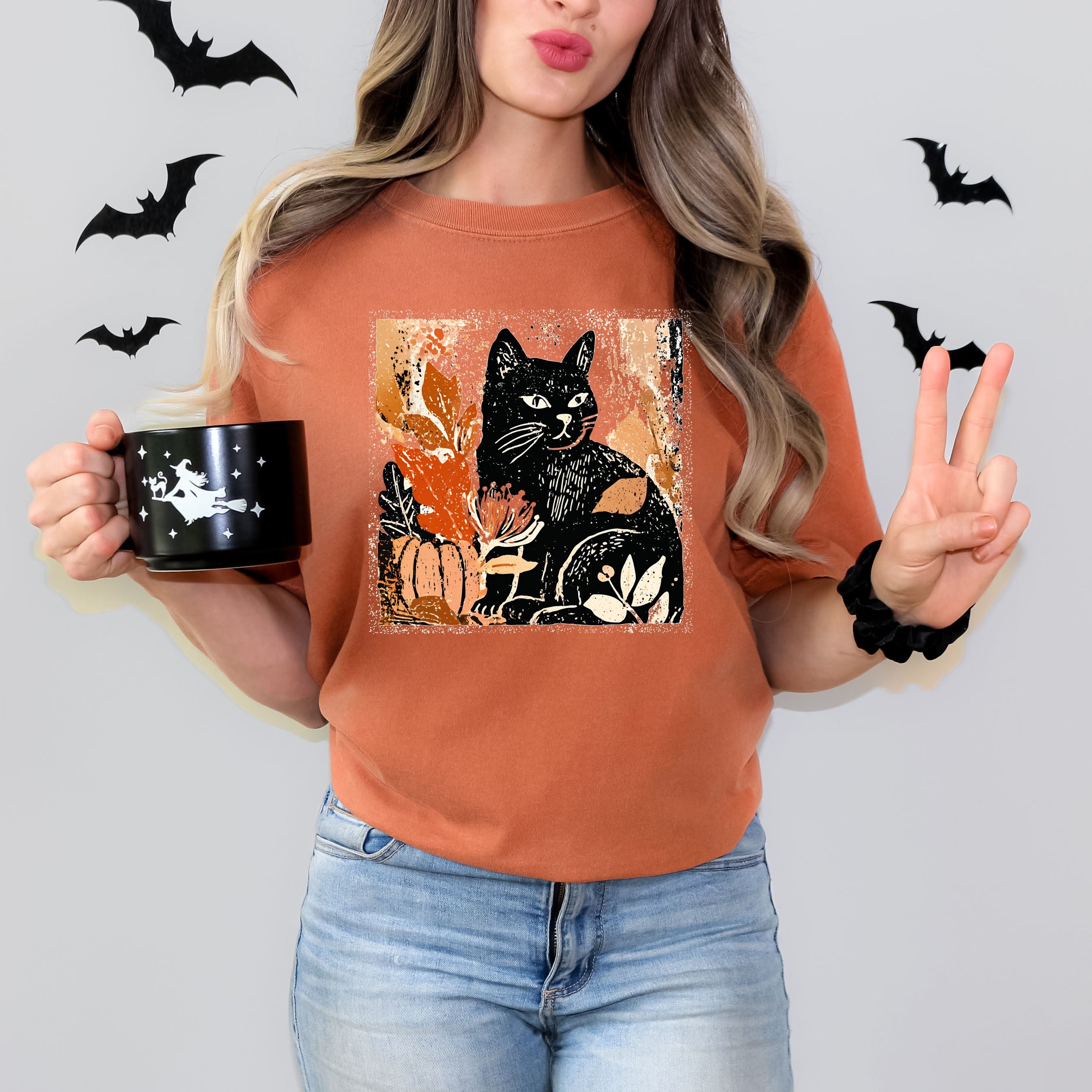 Black Cat Fall Leaves Distressed - Women's Garment Dyed Graphic T-Shirt