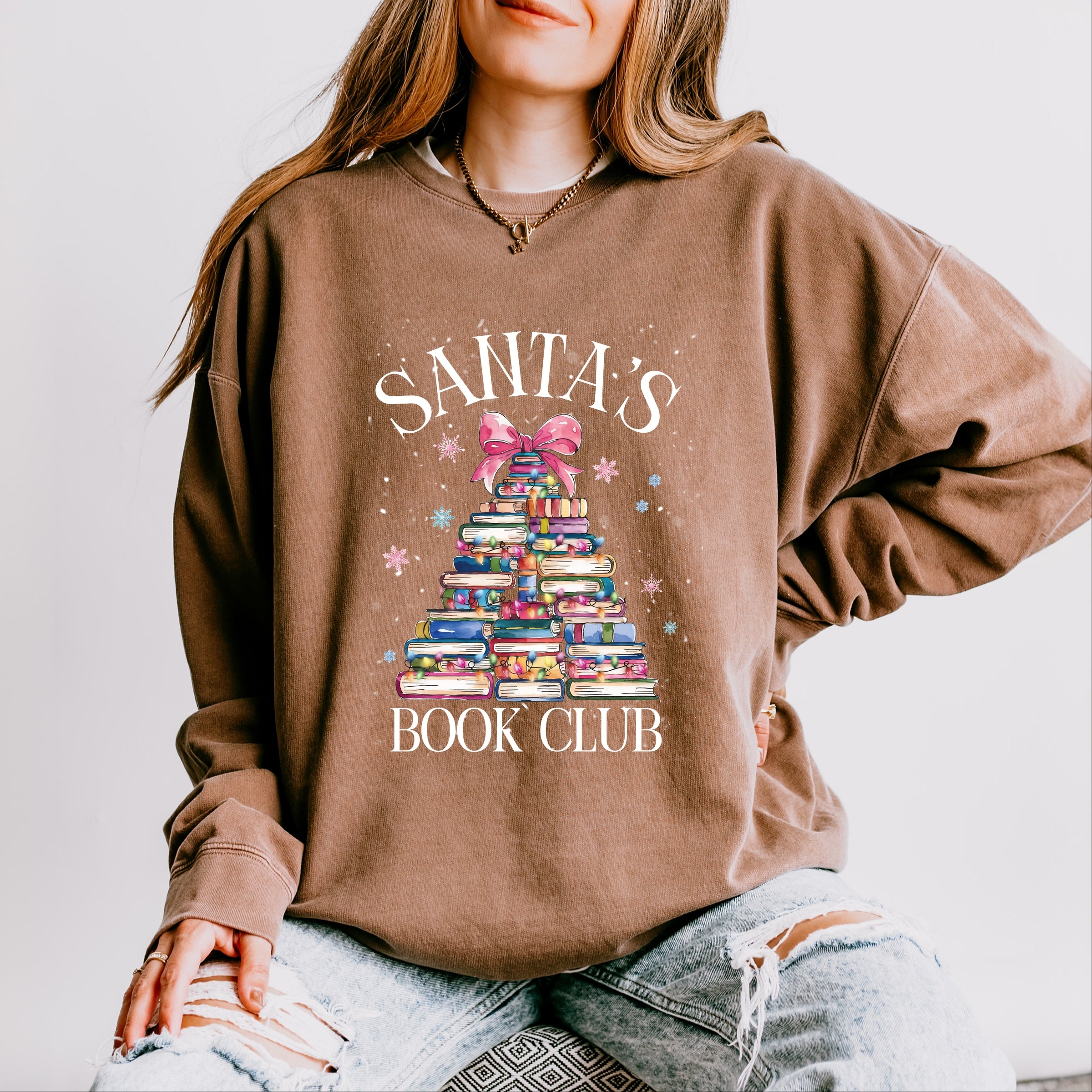 Santa's Book Club - Women's Lightweight Garment Dyed Sweatshirt