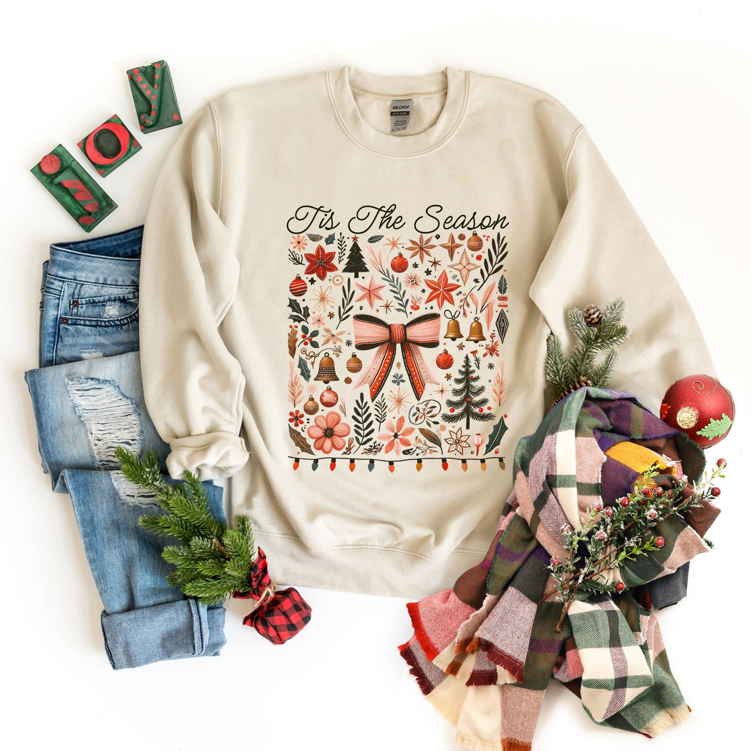 Tis The Season Coquette - Women's Graphic Sweatshirt