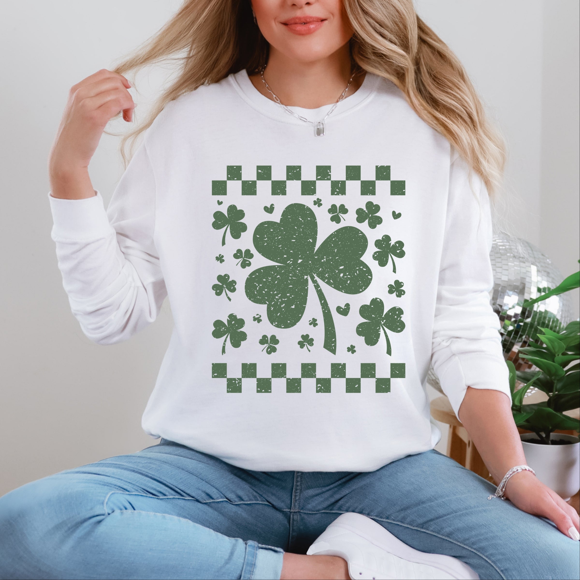 24113GRE_F-GDLS White