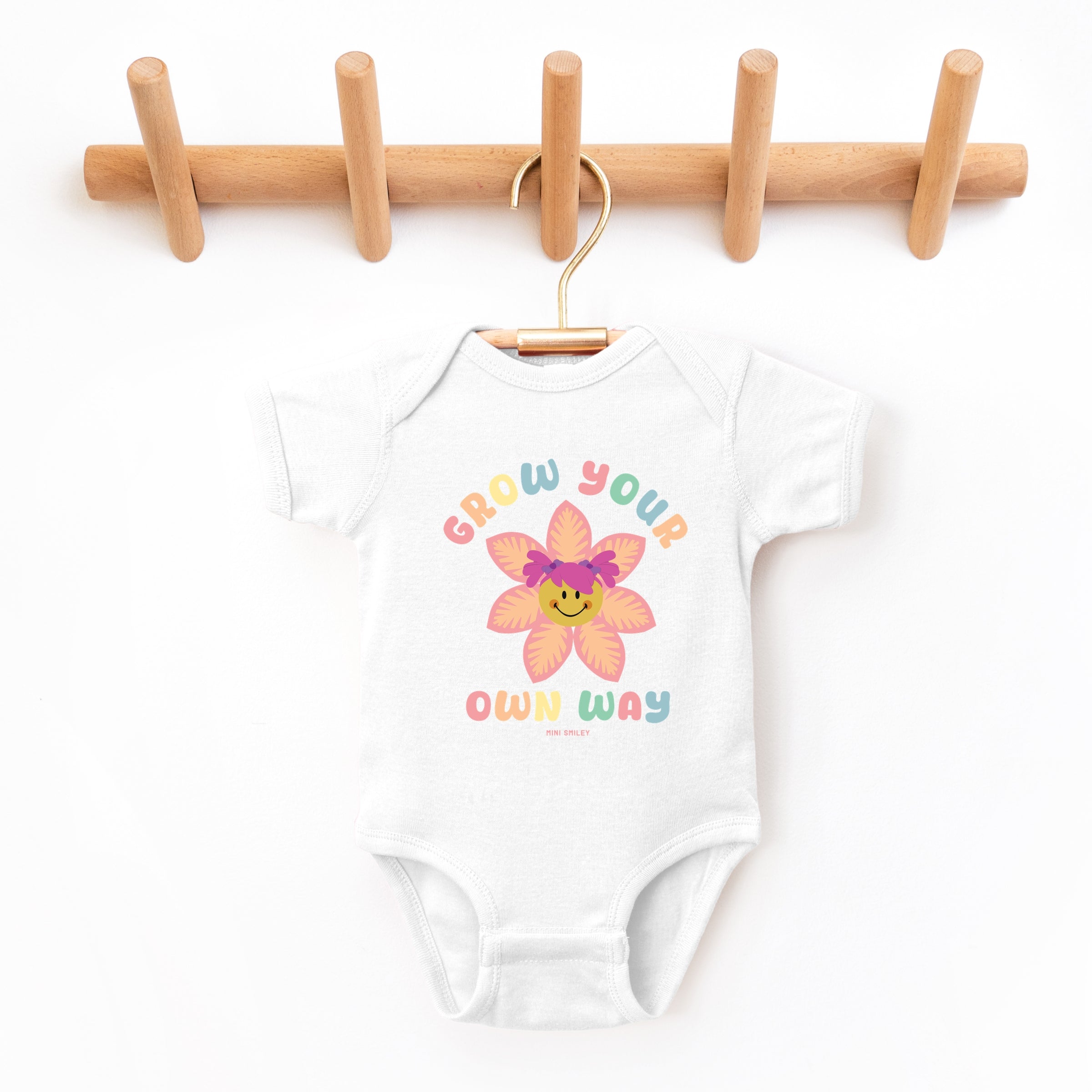 Mini Smiley Grow Your Own Way - Baby Short Sleeve Graphic Bodysuit