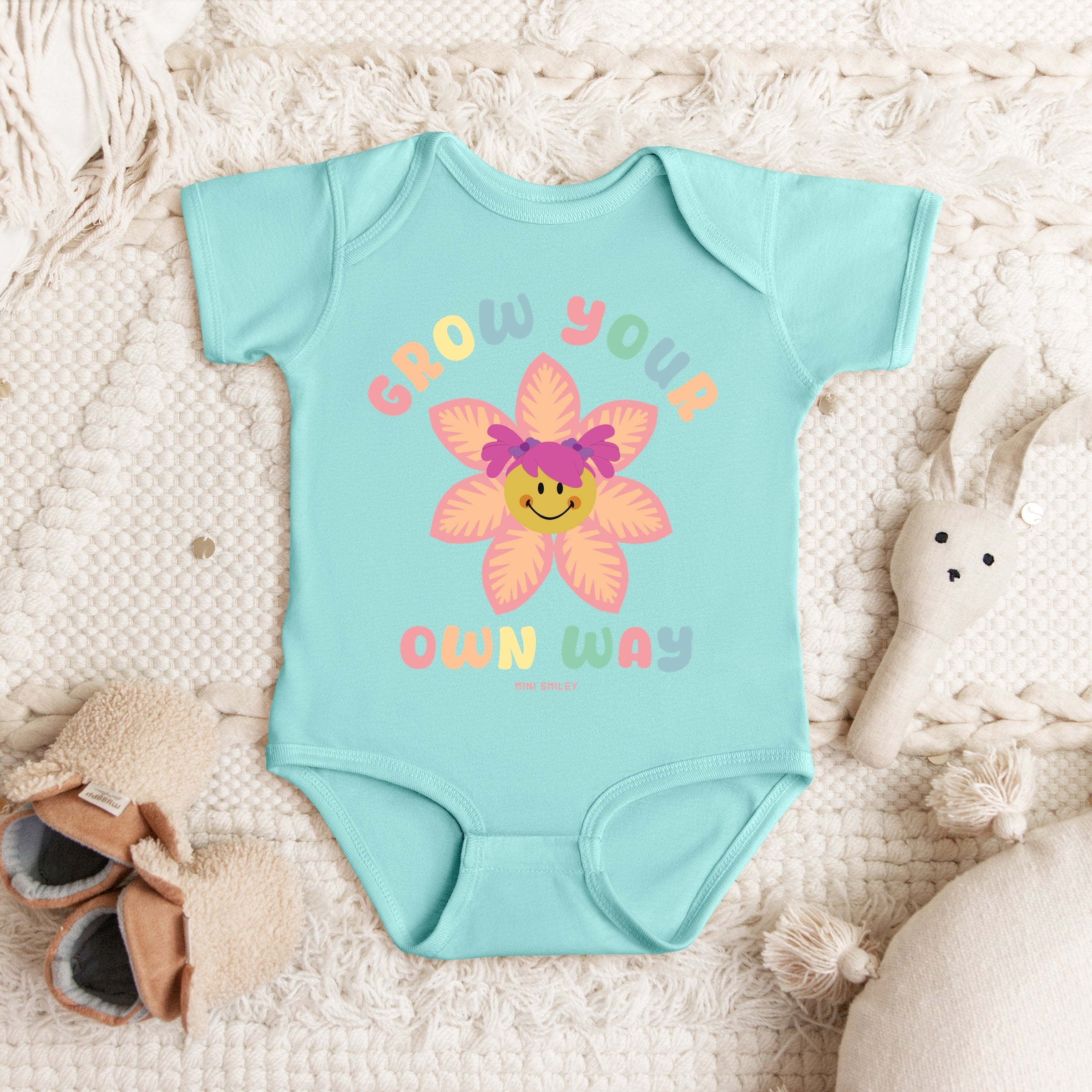 Mini Smiley Grow Your Own Way - Baby Short Sleeve Graphic Bodysuit