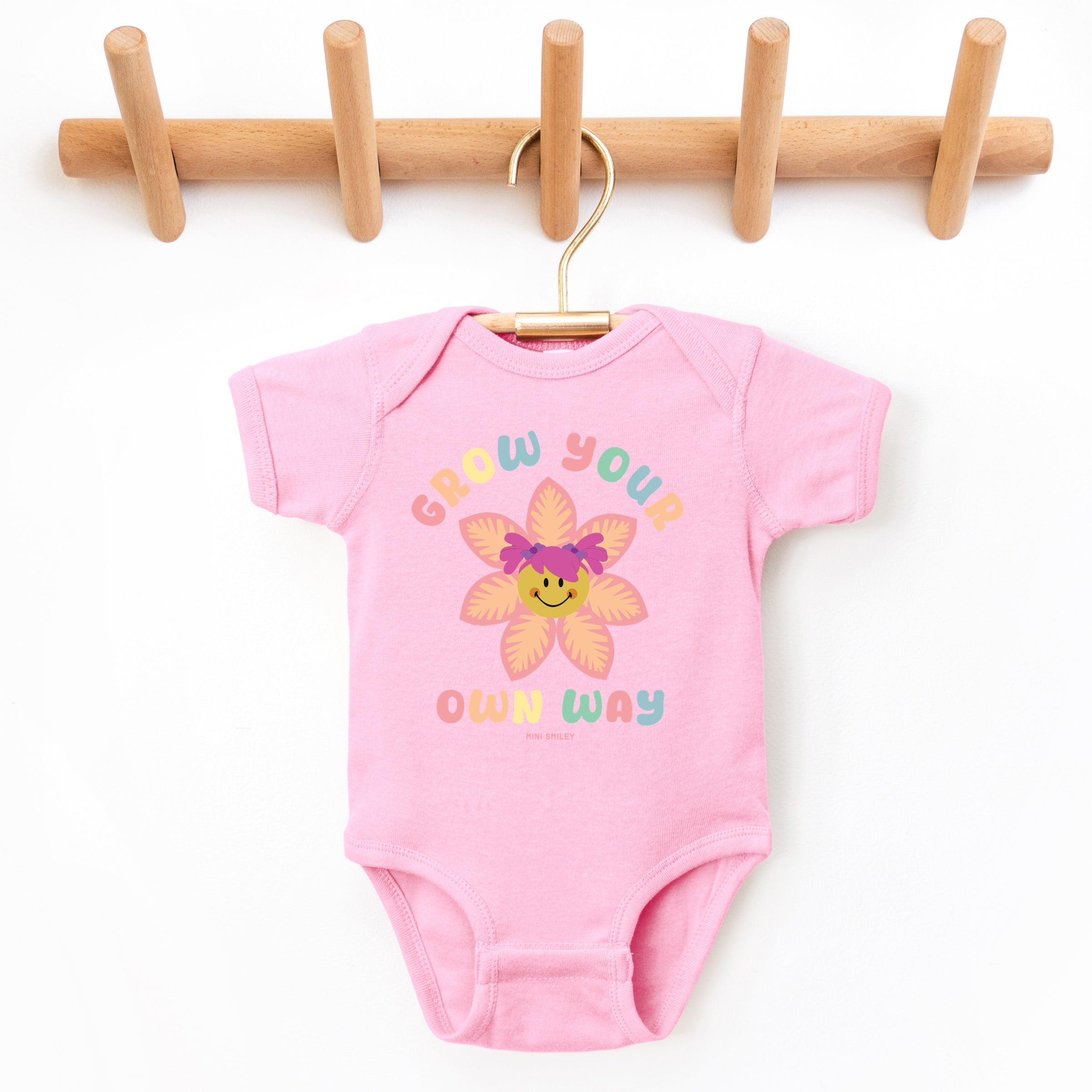 Mini Smiley Grow Your Own Way - Baby Short Sleeve Graphic Bodysuit