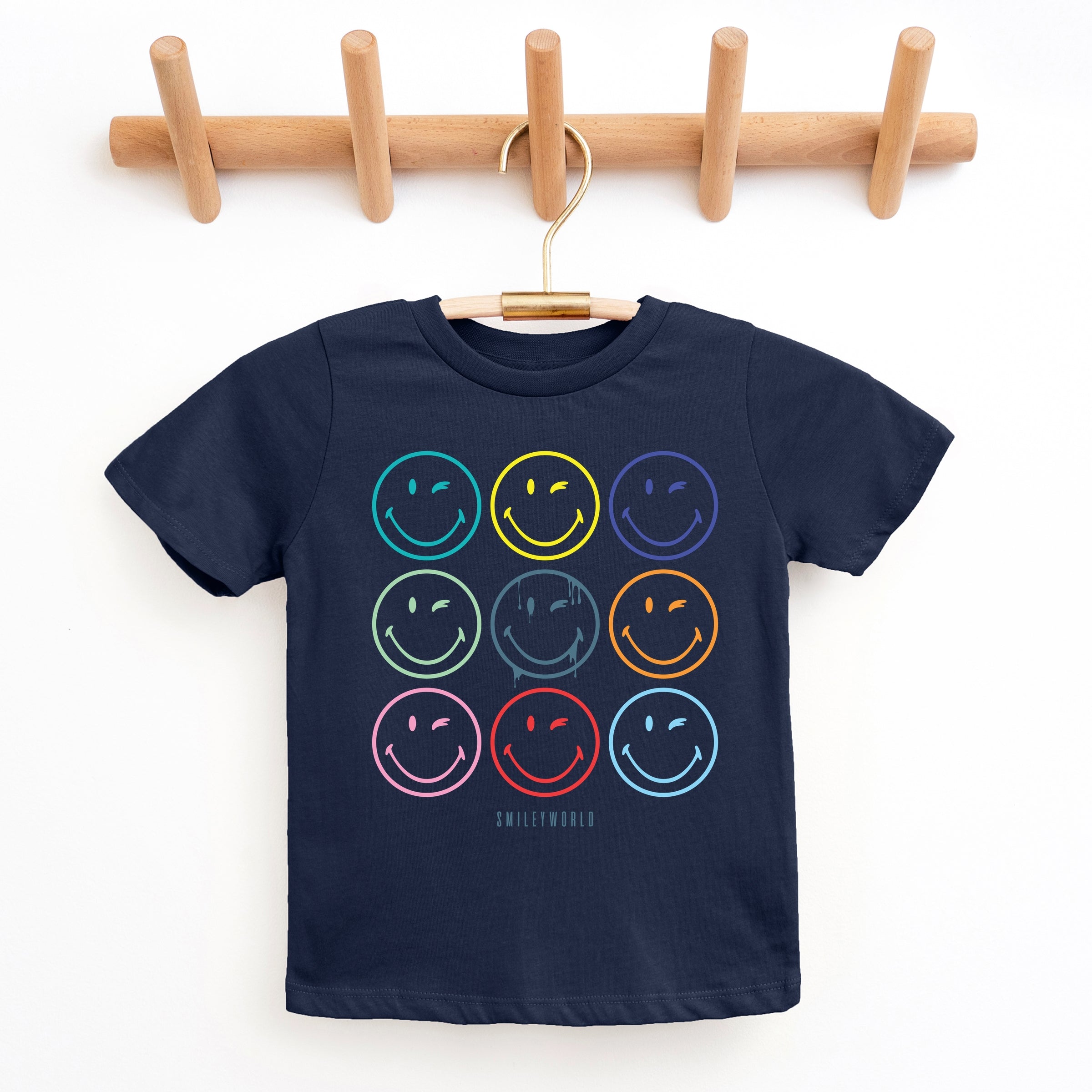 SmileyWorld Wink Rainbow Swirl - Youth Short Sleeve Graphic T-Shirt